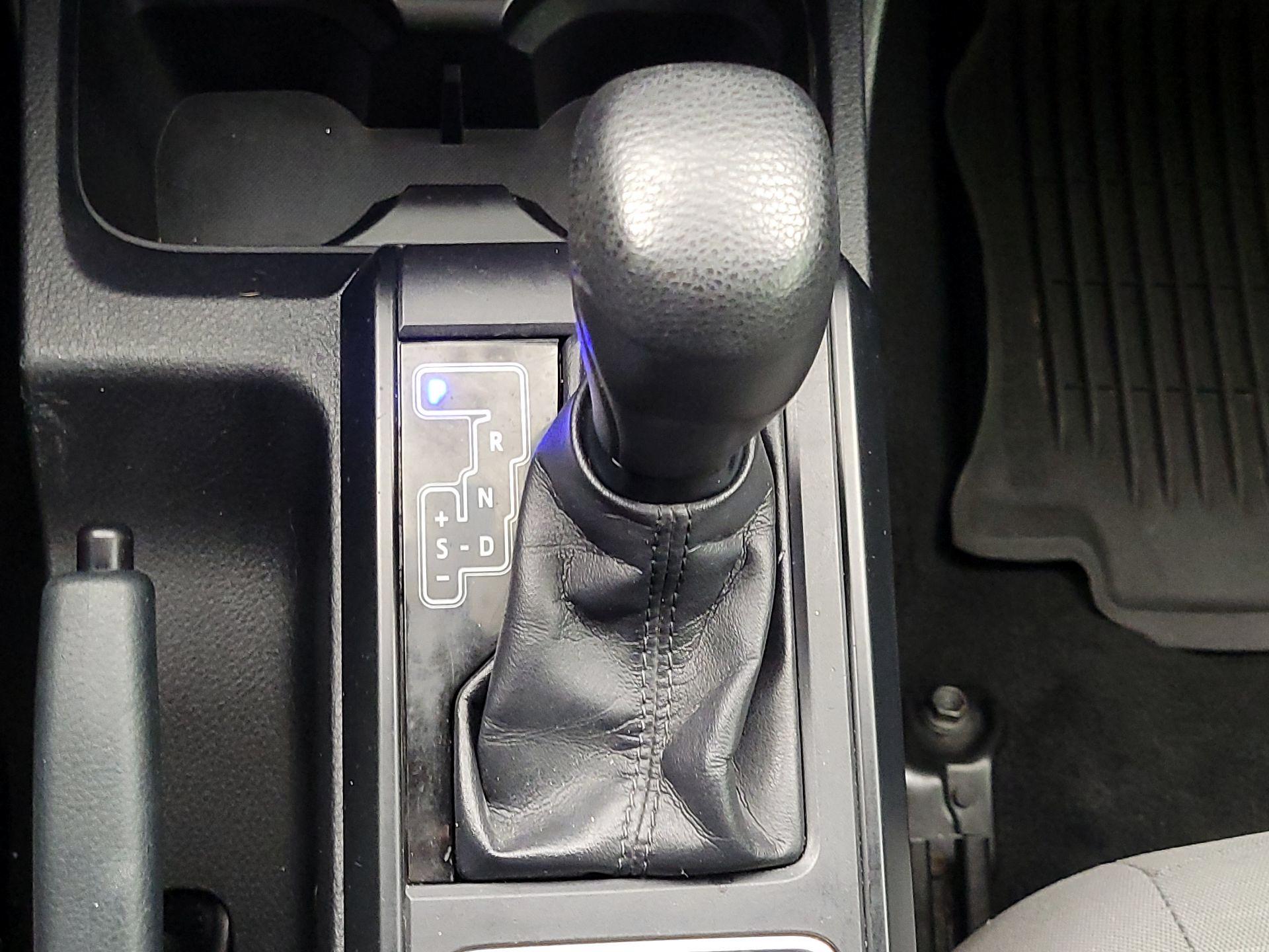 Thumbnail: 2017 Toyota Tacoma - 16