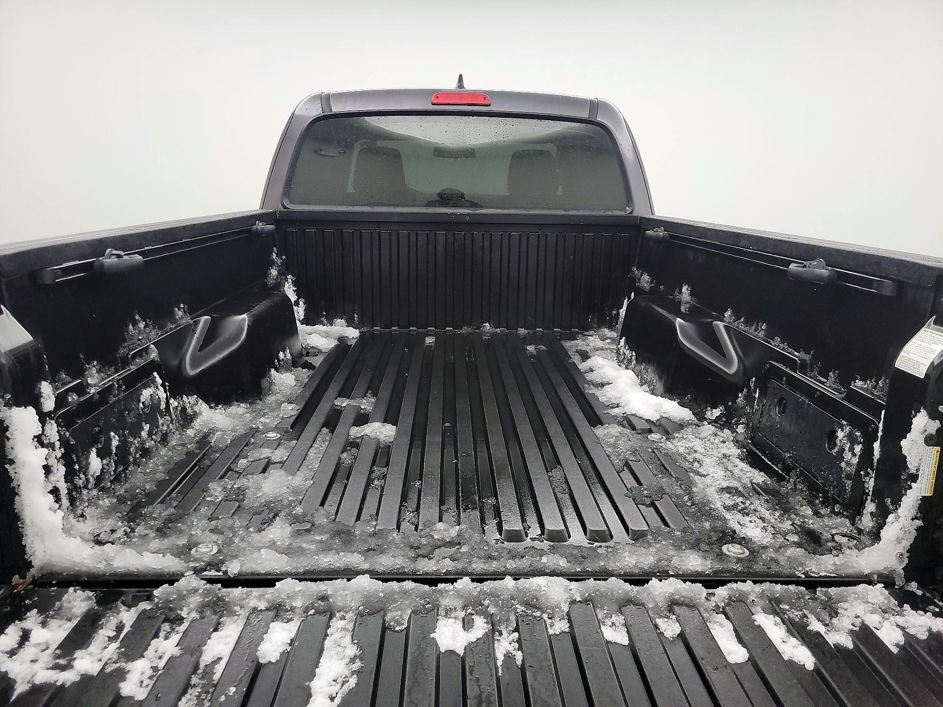 Thumbnail: 2017 Toyota Tacoma - 18