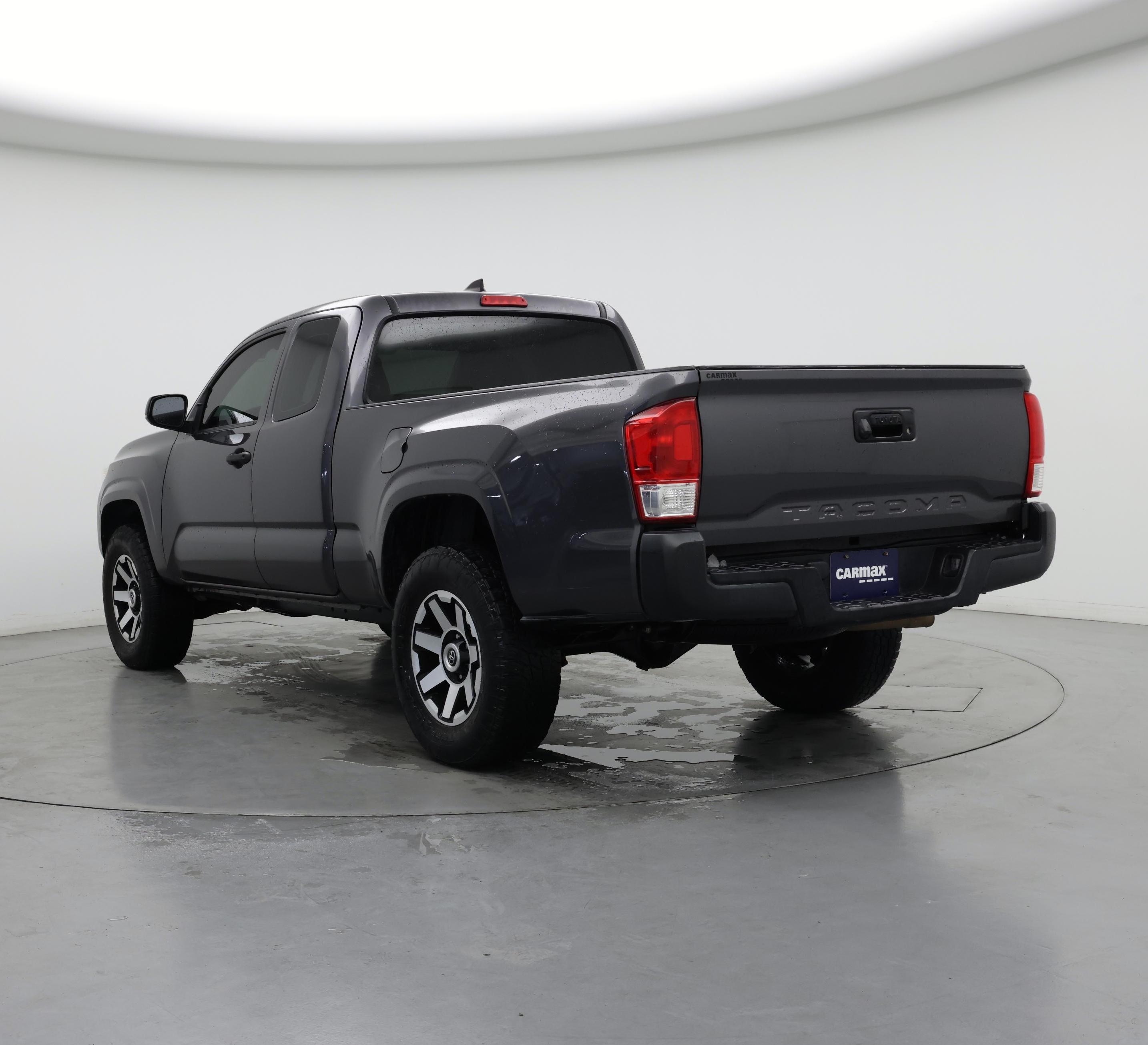 Thumbnail: 2017 Toyota Tacoma - 2