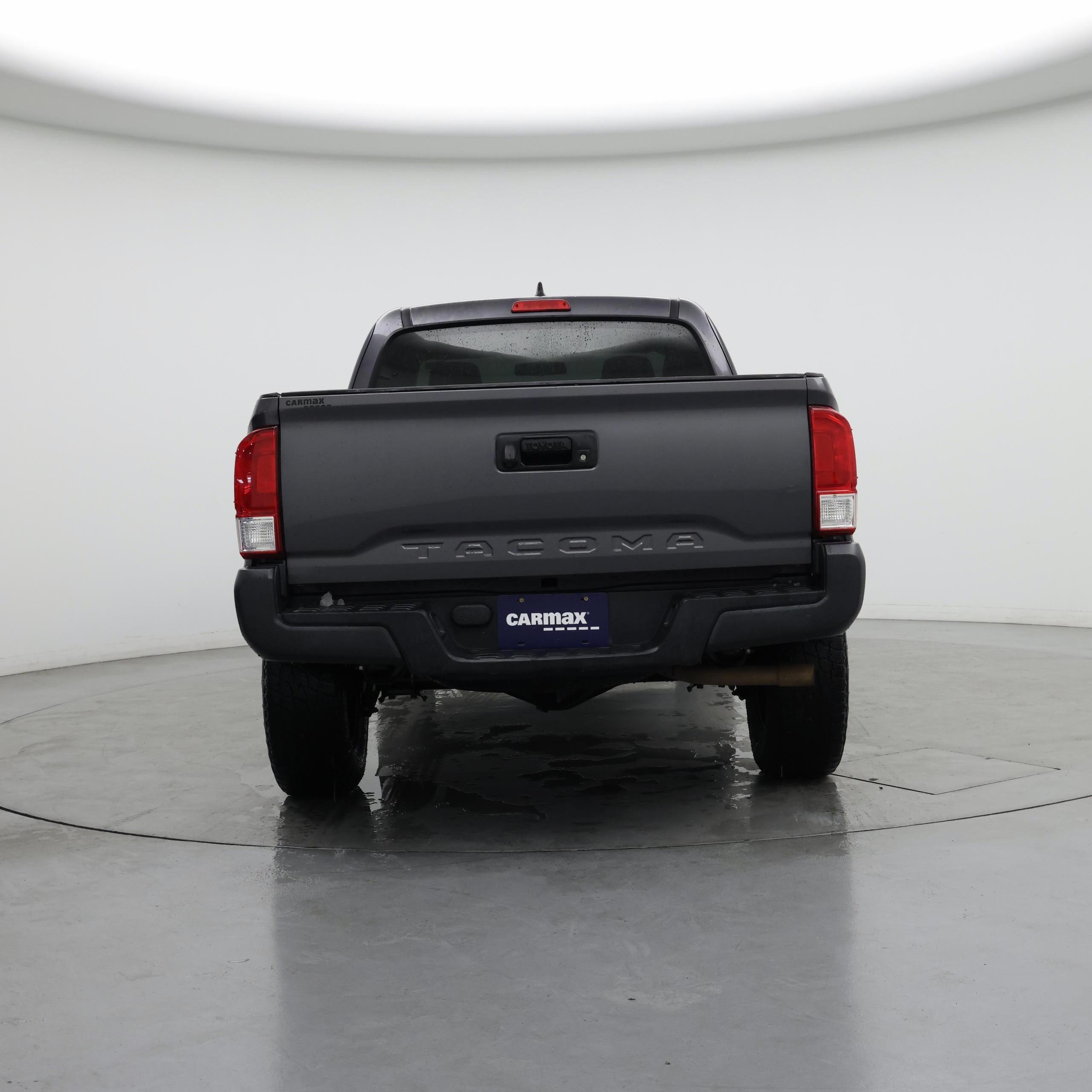 Thumbnail: 2017 Toyota Tacoma - 6