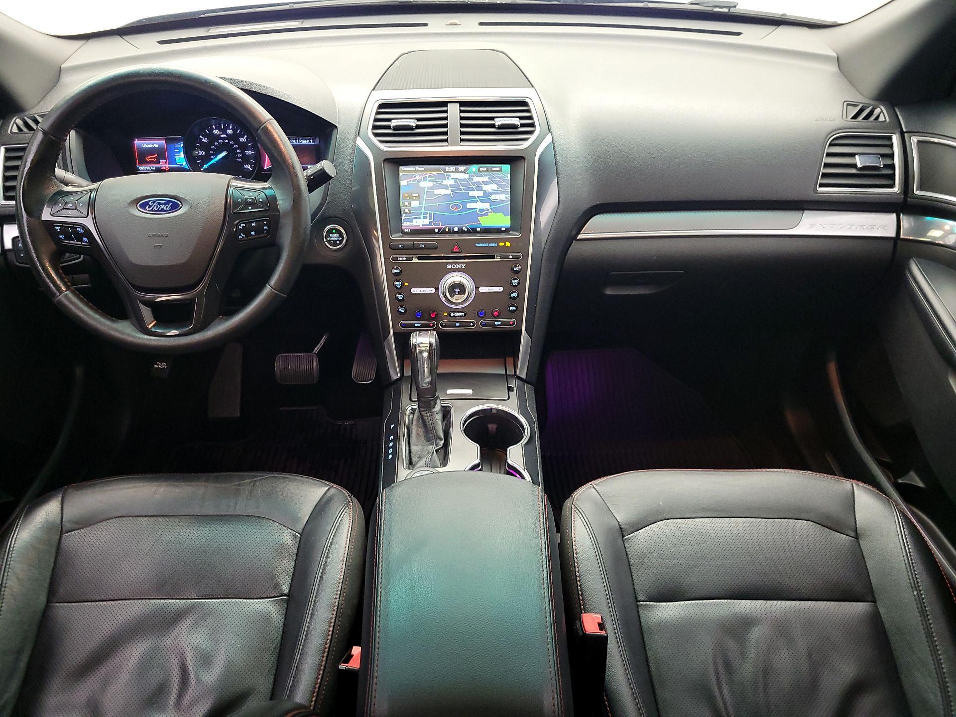 Thumbnail: 2016 Ford Explorer - 9