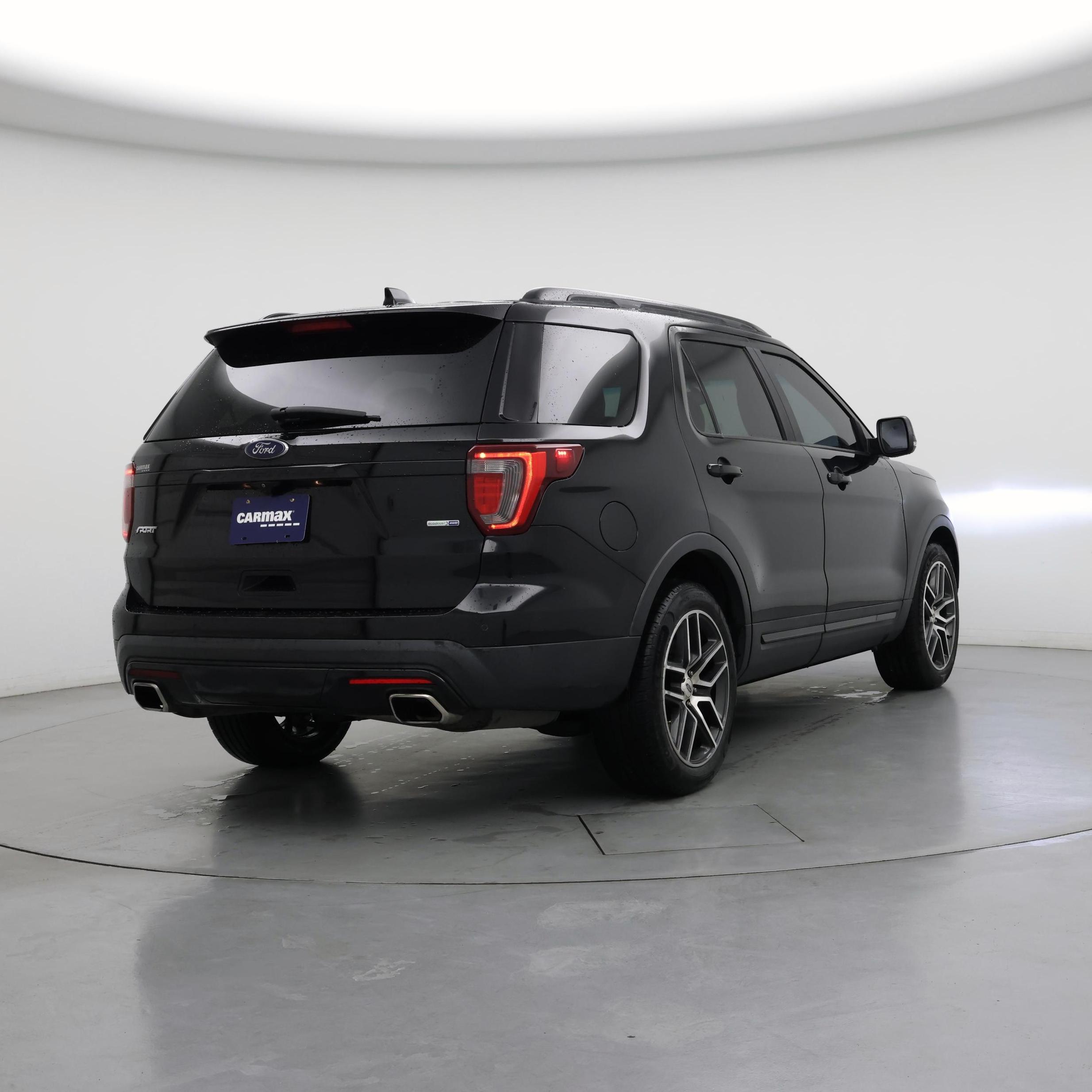 Thumbnail: 2016 Ford Explorer - 8