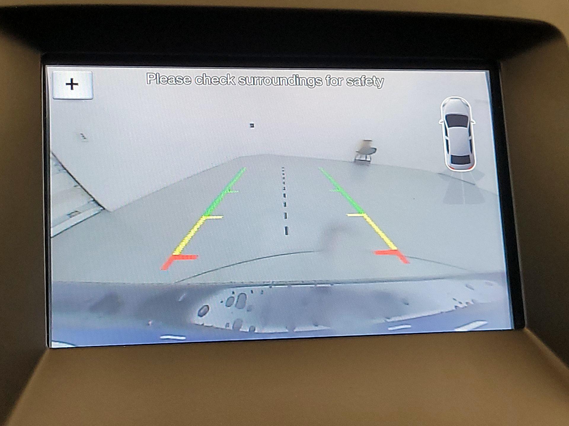 Thumbnail: 2018 Ford Edge - 14