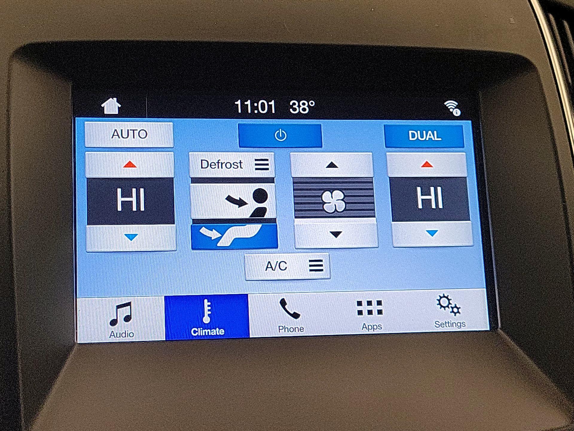 Thumbnail: 2018 Ford Edge - 16