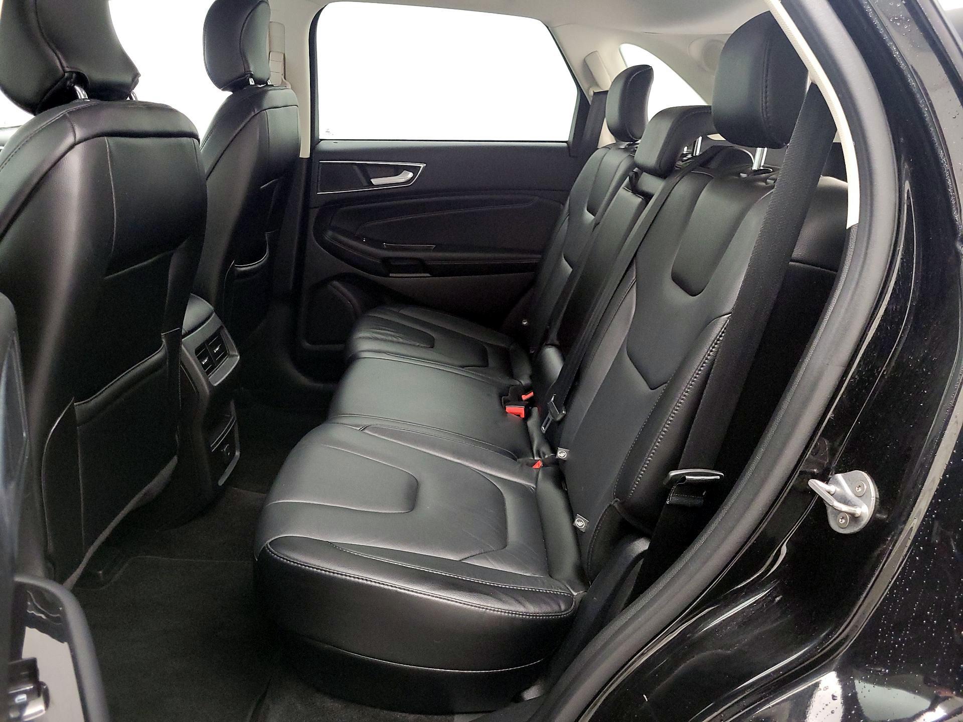 Thumbnail: 2018 Ford Edge - 19