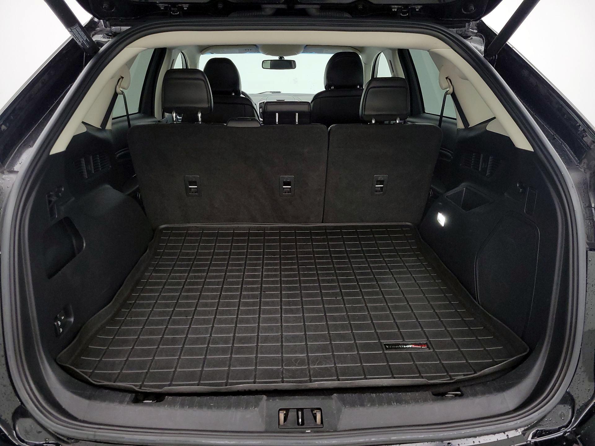 Thumbnail: 2018 Ford Edge - 20