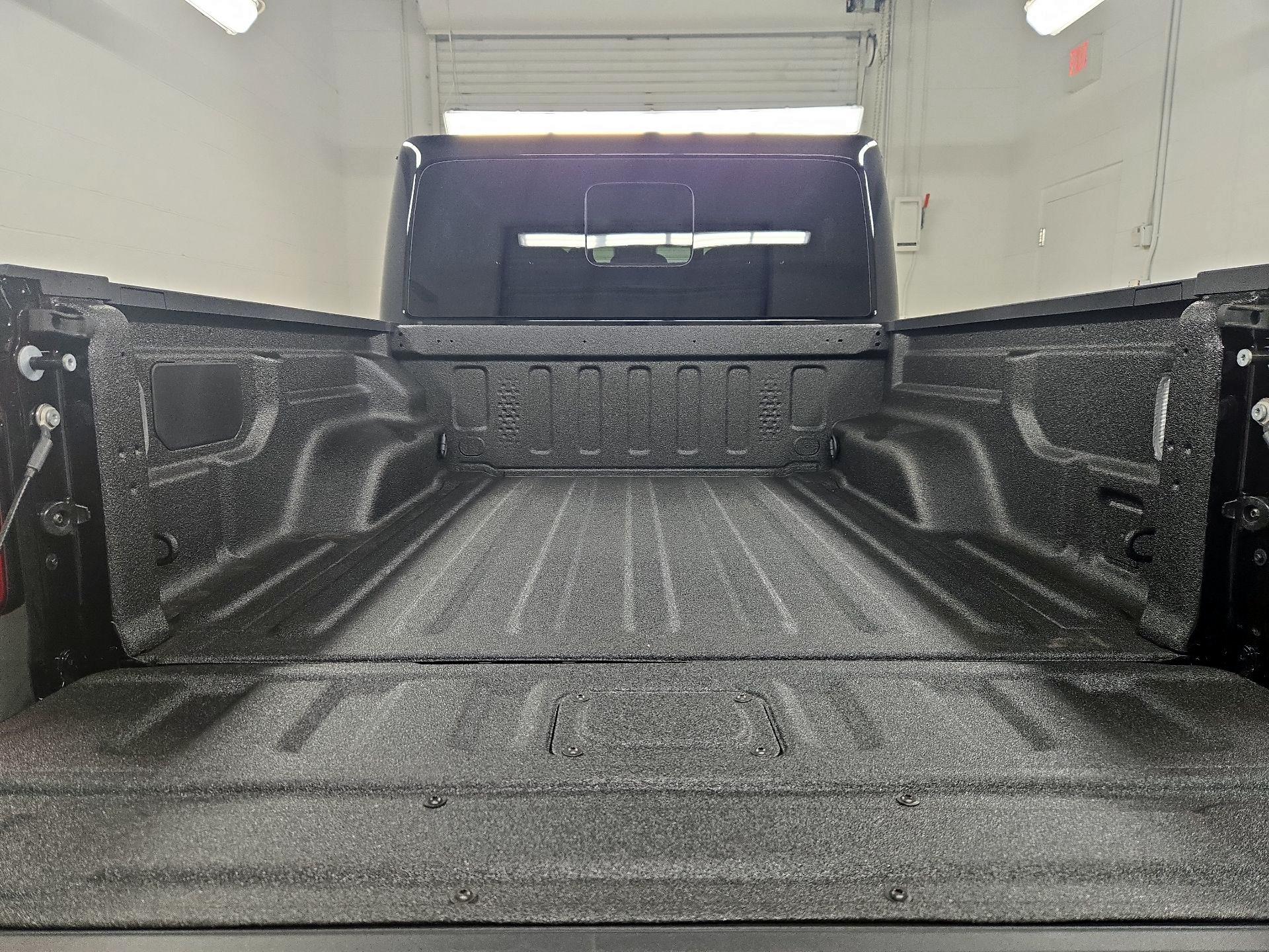 Thumbnail: 2025 Jeep Gladiator - 20