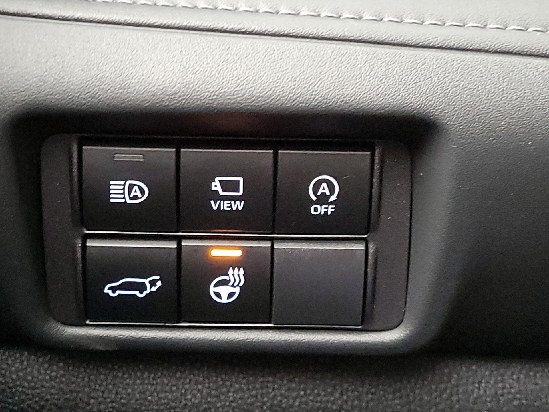 Thumbnail: 2023 Toyota Highlander - 13