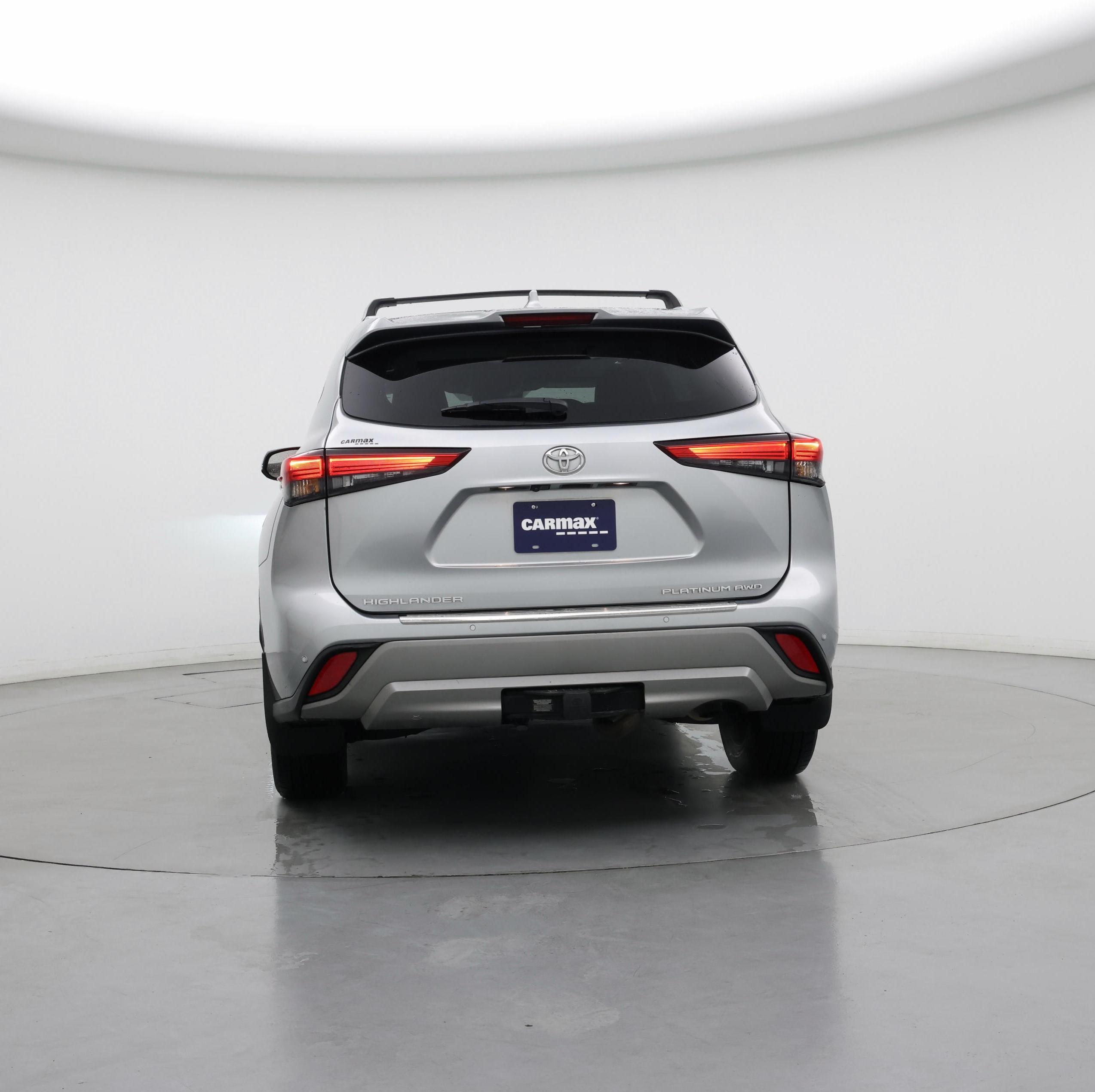 Thumbnail: 2023 Toyota Highlander - 6