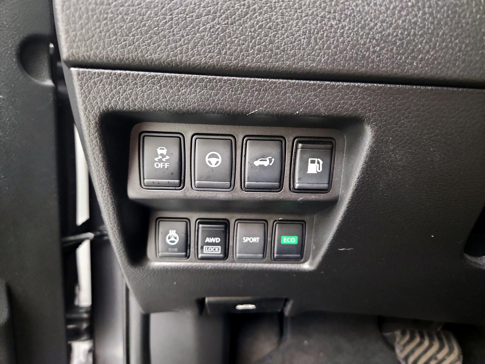 Thumbnail: 2019 Nissan Rogue - 13