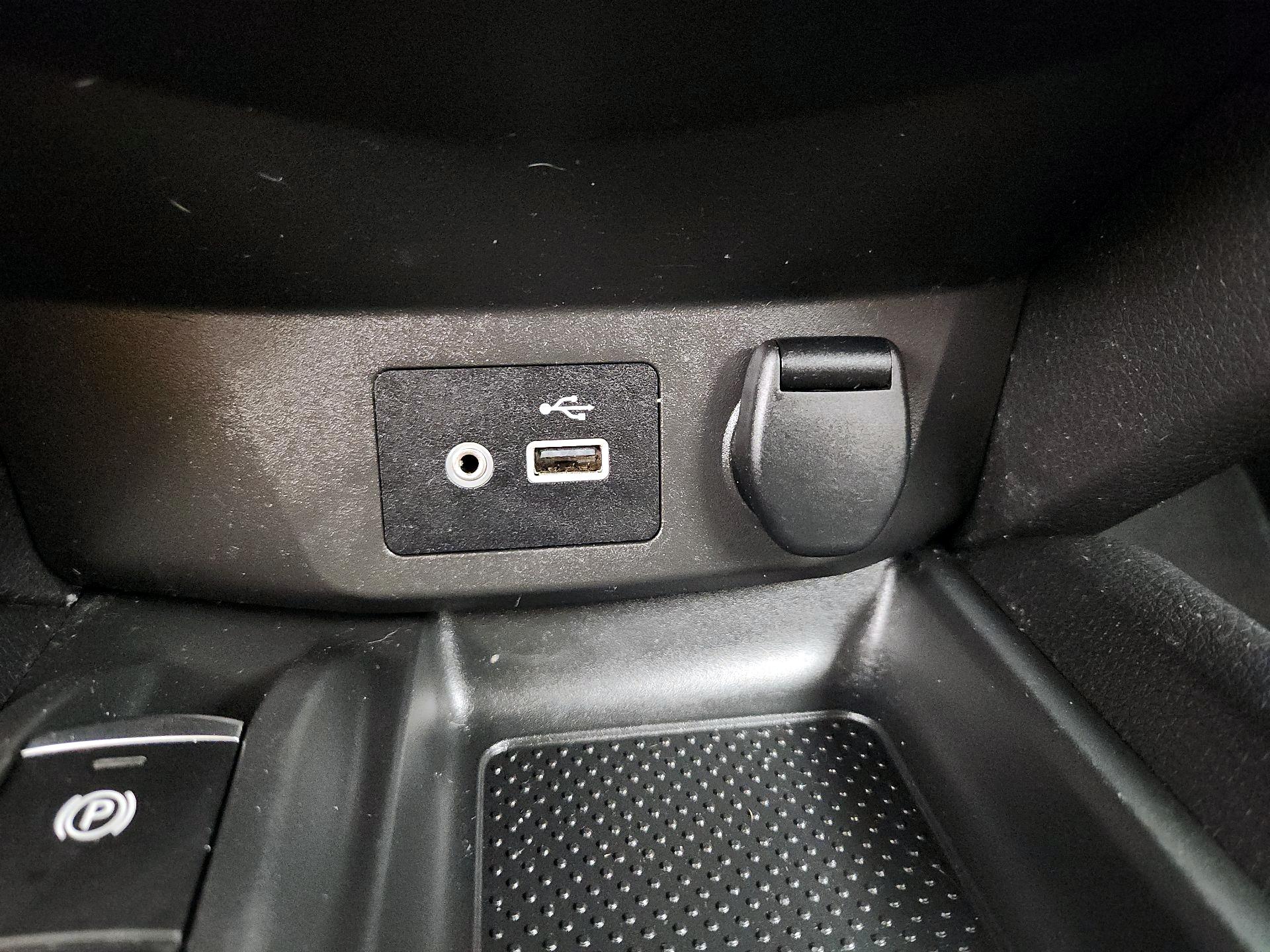 Thumbnail: 2019 Nissan Rogue - 18