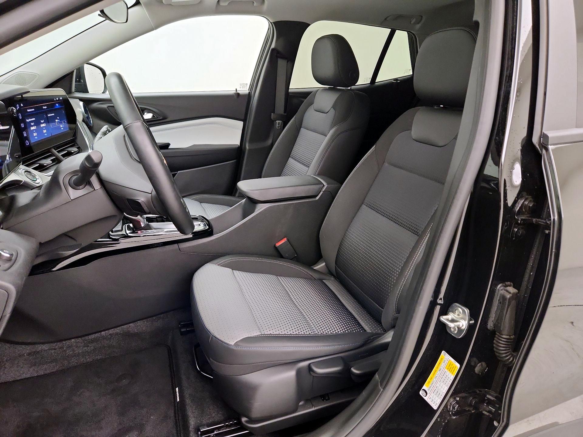 Thumbnail: 2024 Chevrolet Trax - 11