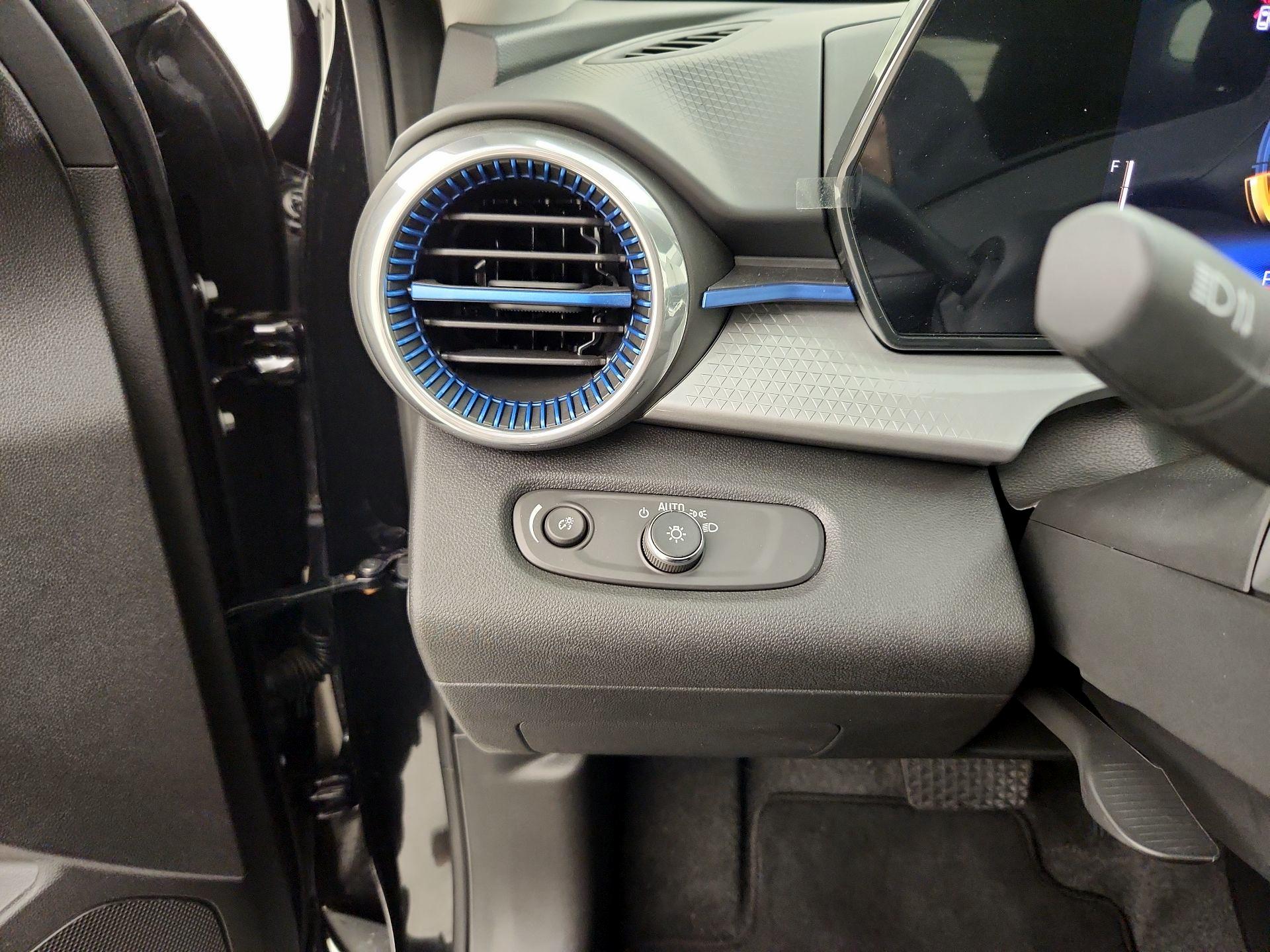 Thumbnail: 2024 Chevrolet Trax - 13