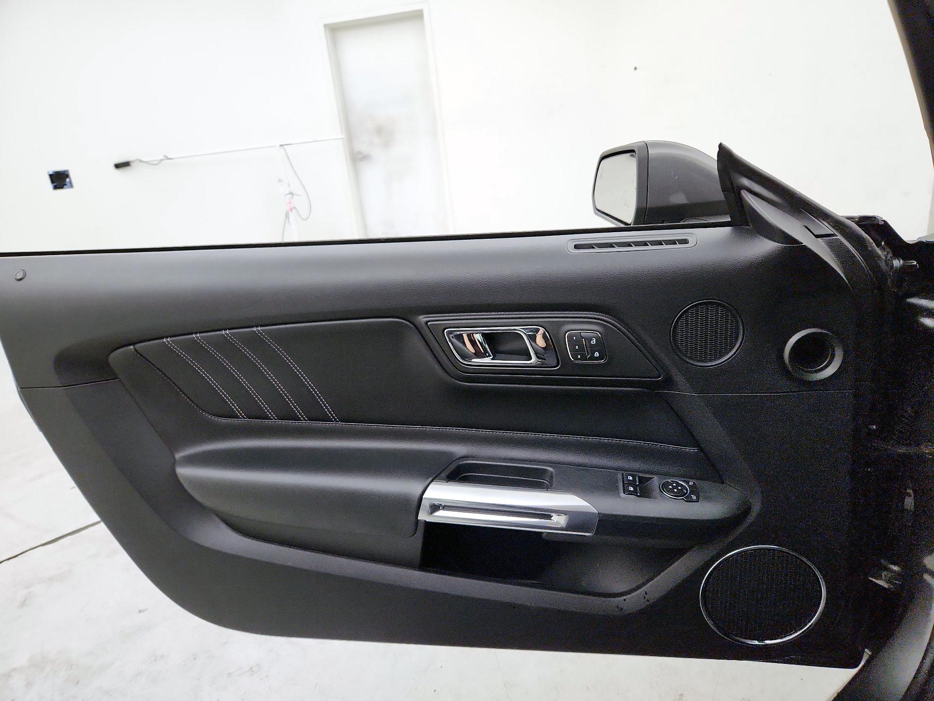 Thumbnail: 2016 Ford Mustang - 12