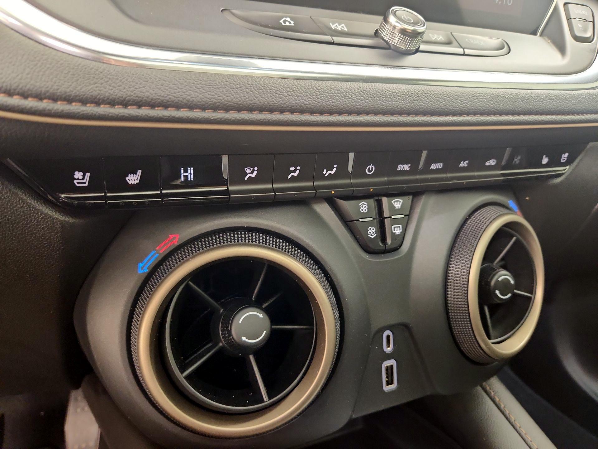 Thumbnail: 2023 Chevrolet Blazer - 17