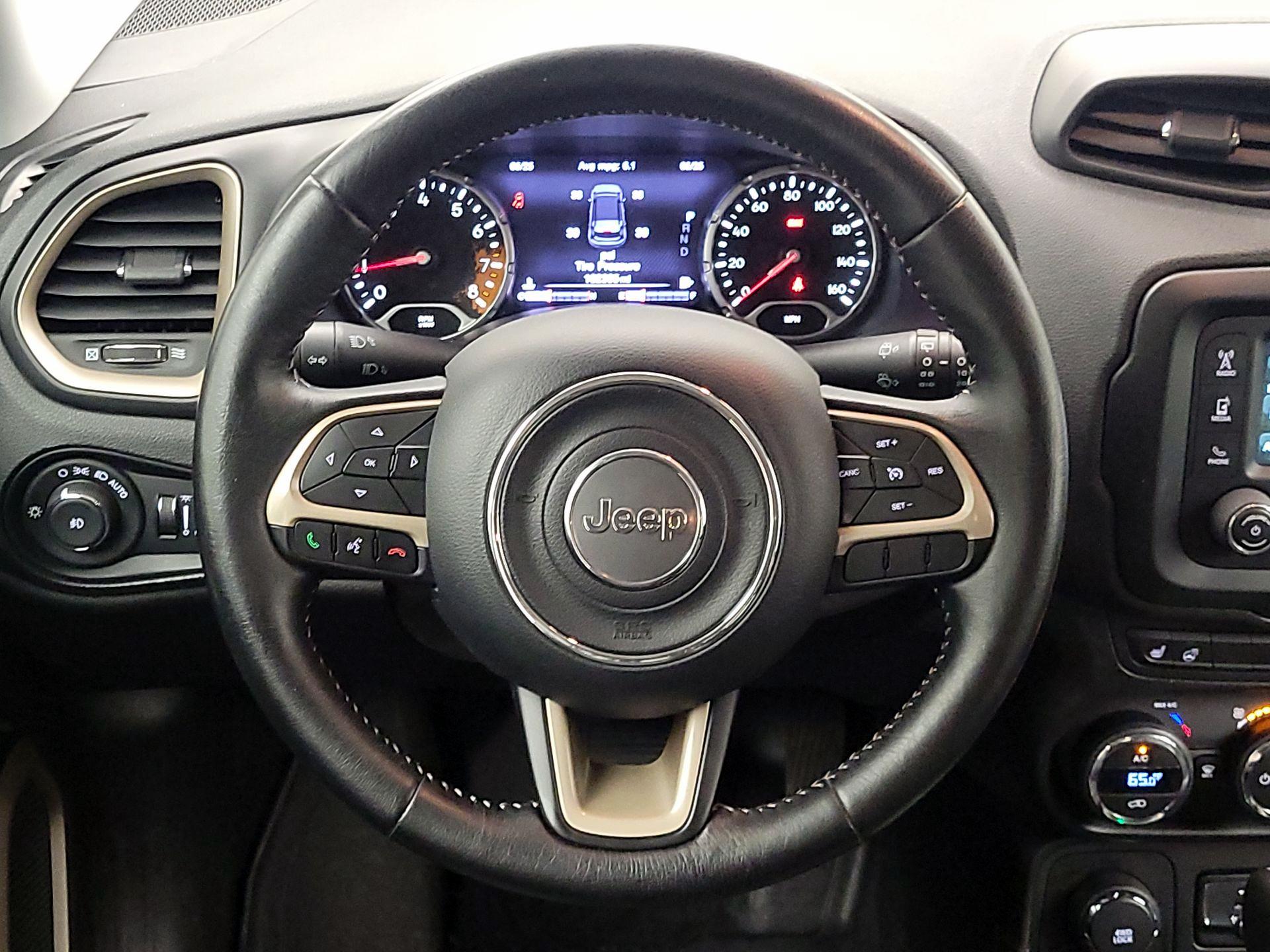 Thumbnail: 2016 Jeep Renegade - 10