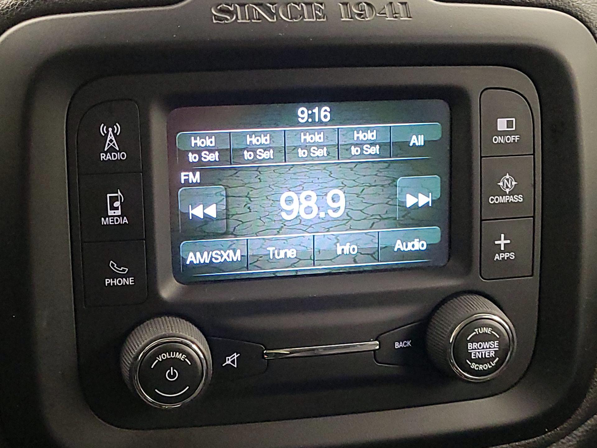 Thumbnail: 2016 Jeep Renegade - 15