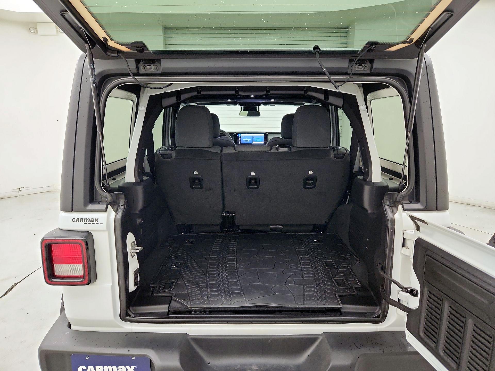 Thumbnail: 2024 Jeep Wrangler - 20