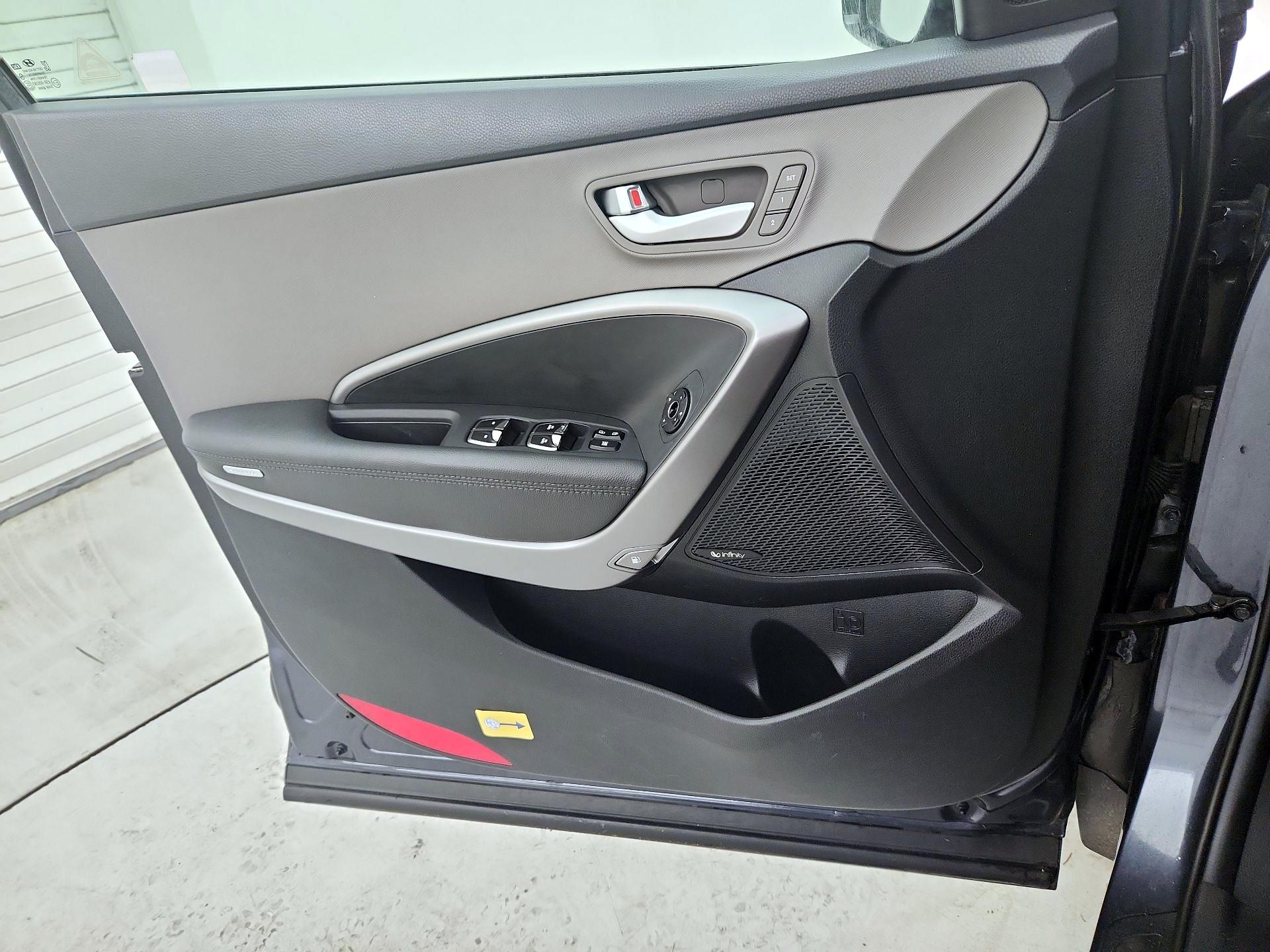 Thumbnail: 2017 Hyundai Santa Fe - 12