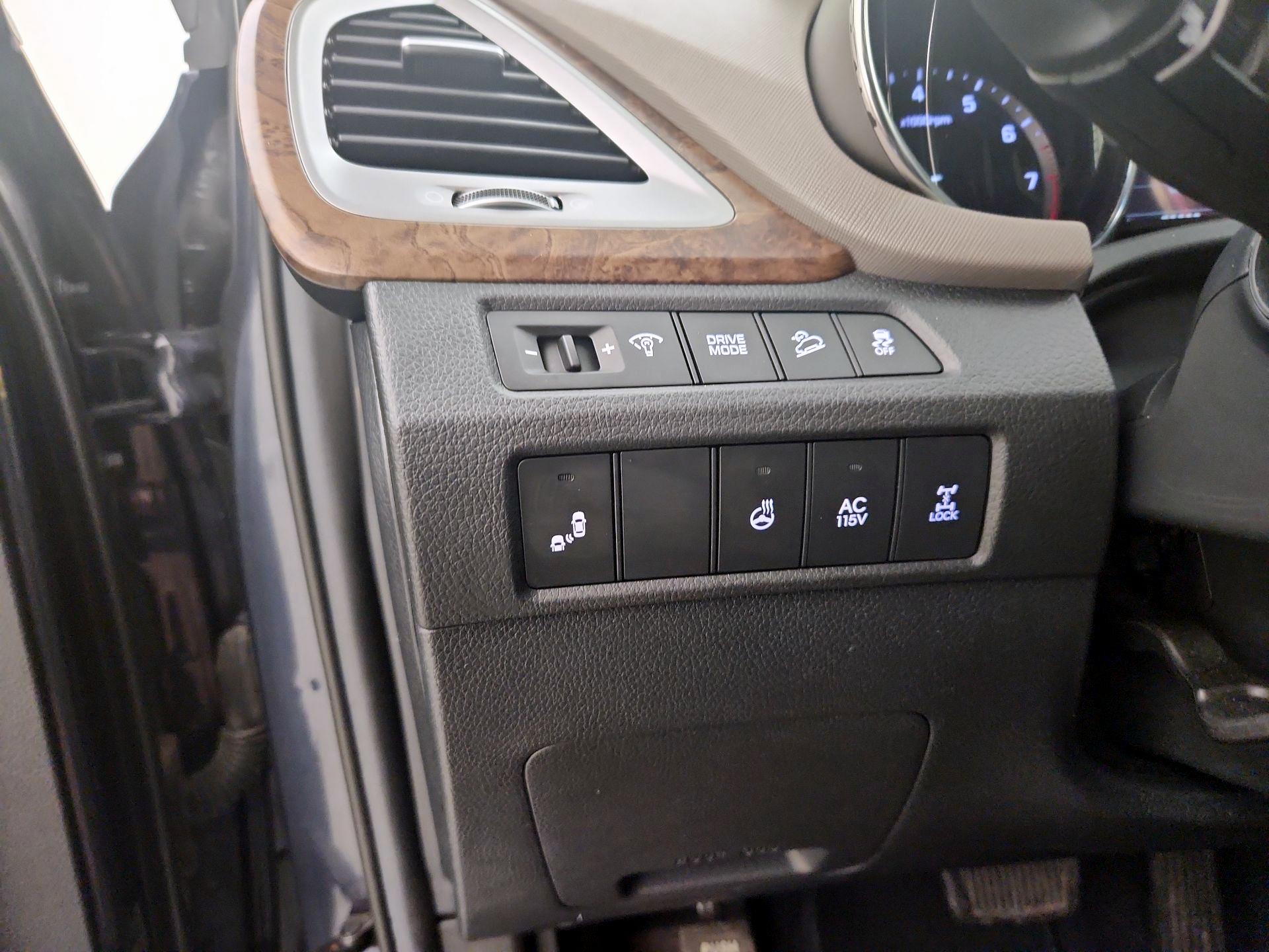 Thumbnail: 2017 Hyundai Santa Fe - 13