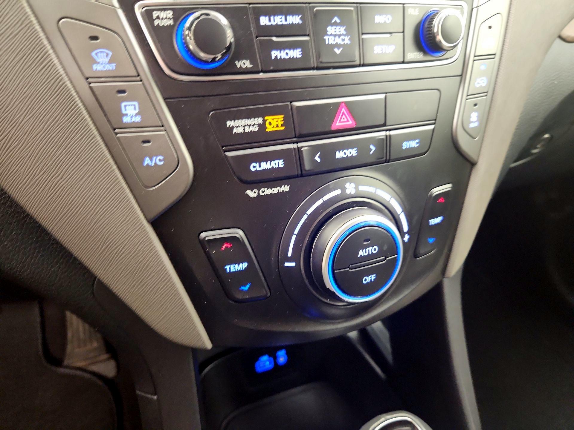 Thumbnail: 2017 Hyundai Santa Fe - 17