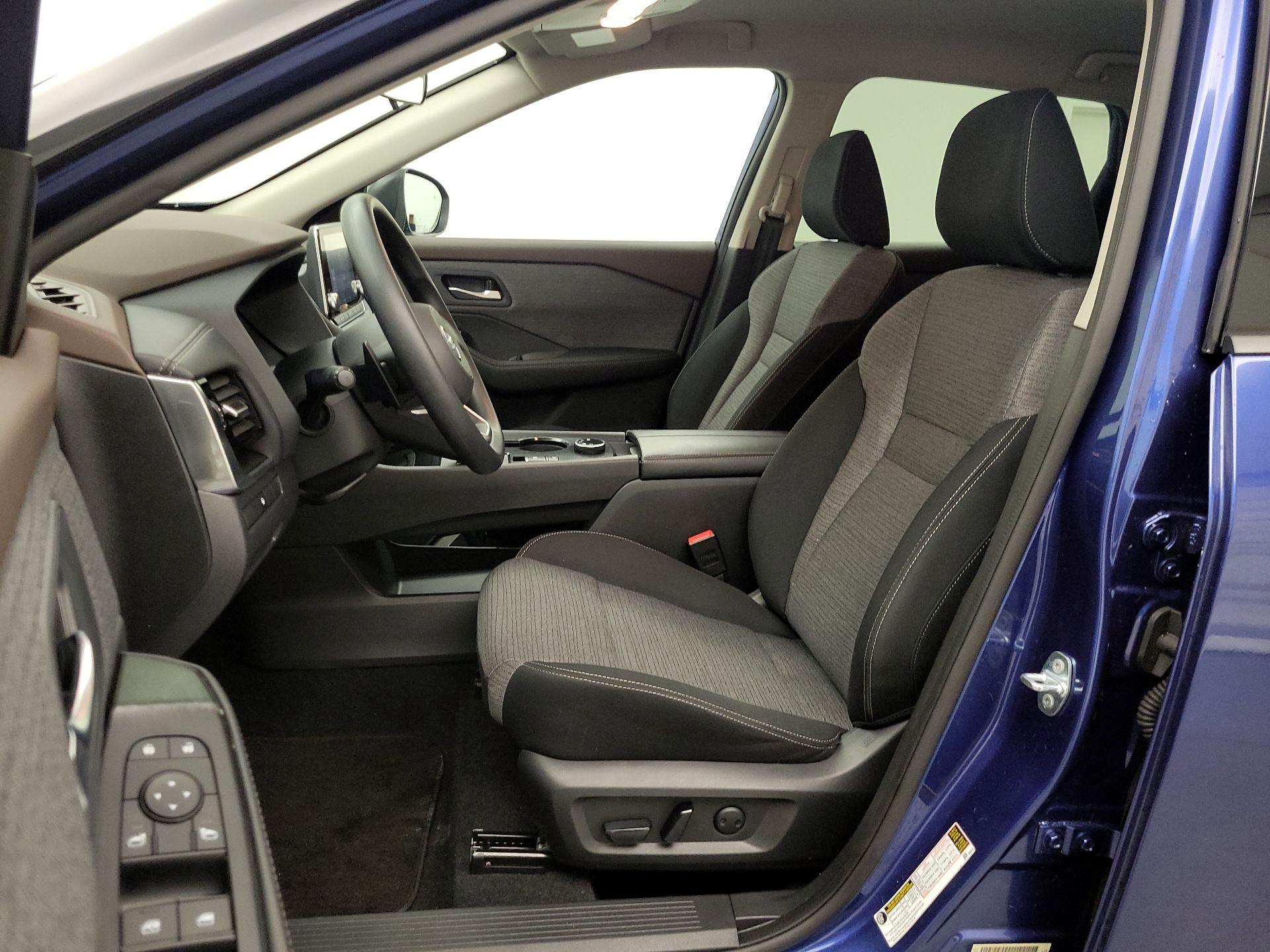 Thumbnail: 2021 Nissan Rogue - 11