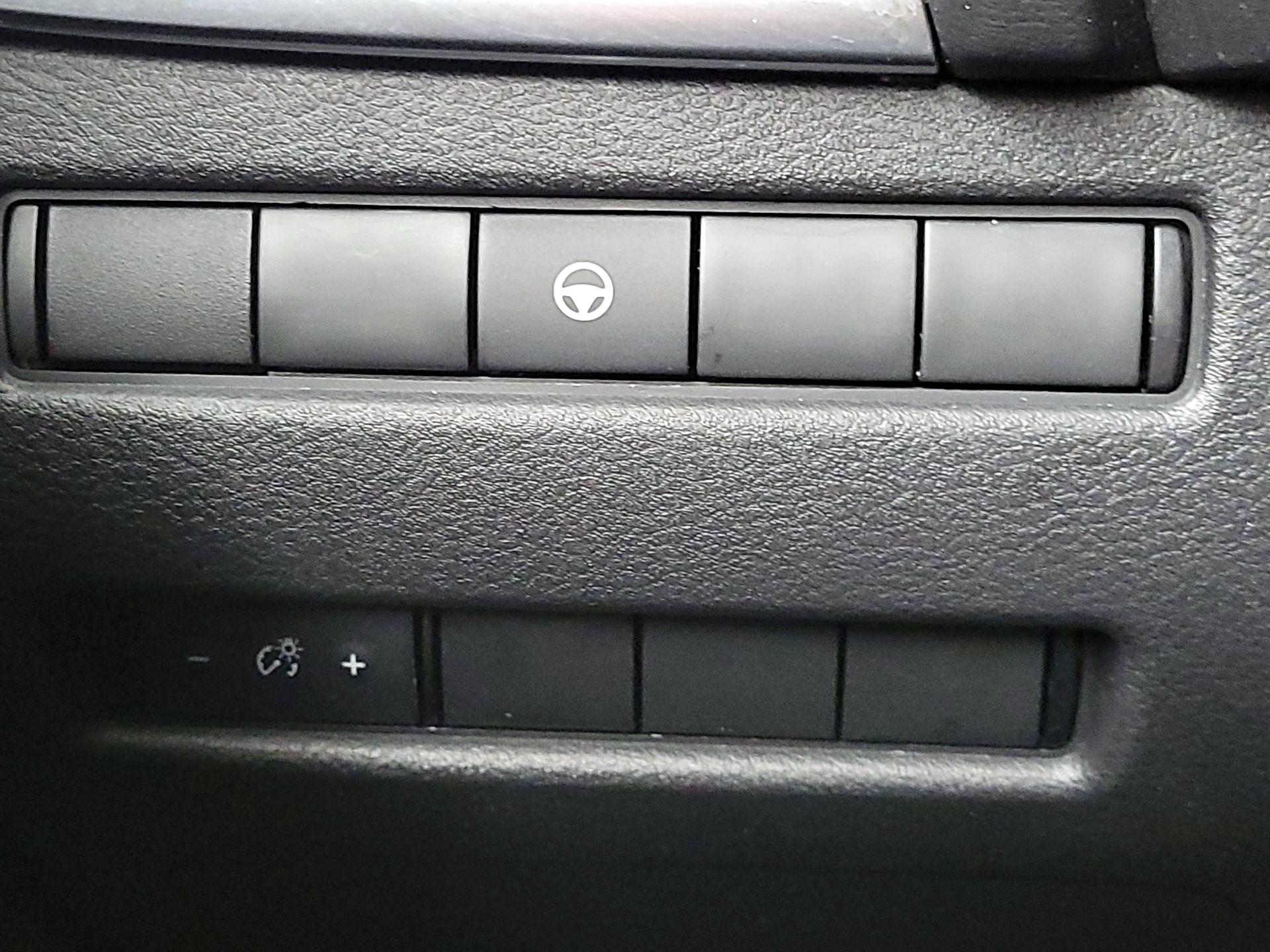 Thumbnail: 2021 Nissan Rogue - 13