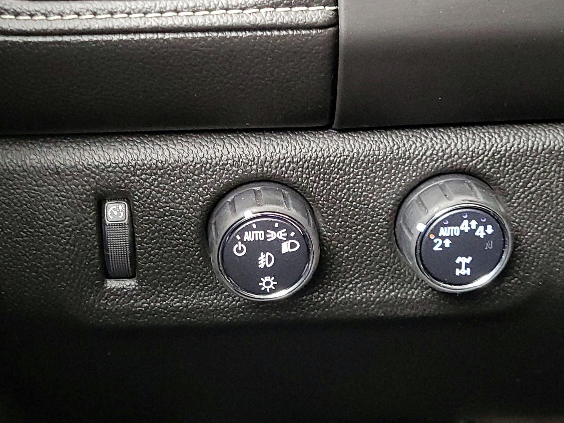 Thumbnail: 2017 GMC Canyon - 13