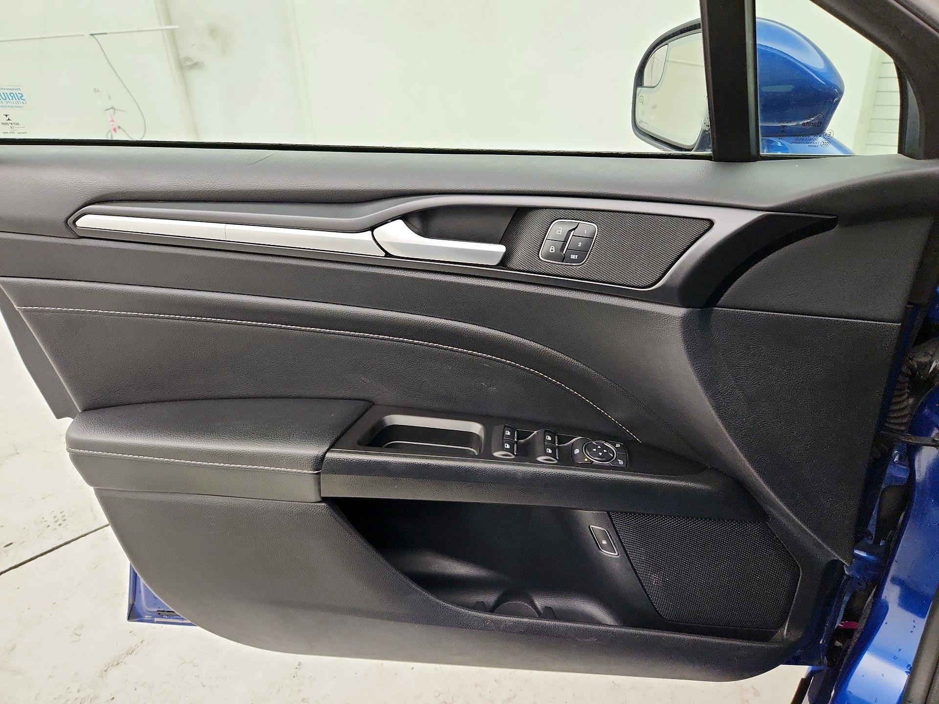 Thumbnail: 2018 Ford Fusion - 12