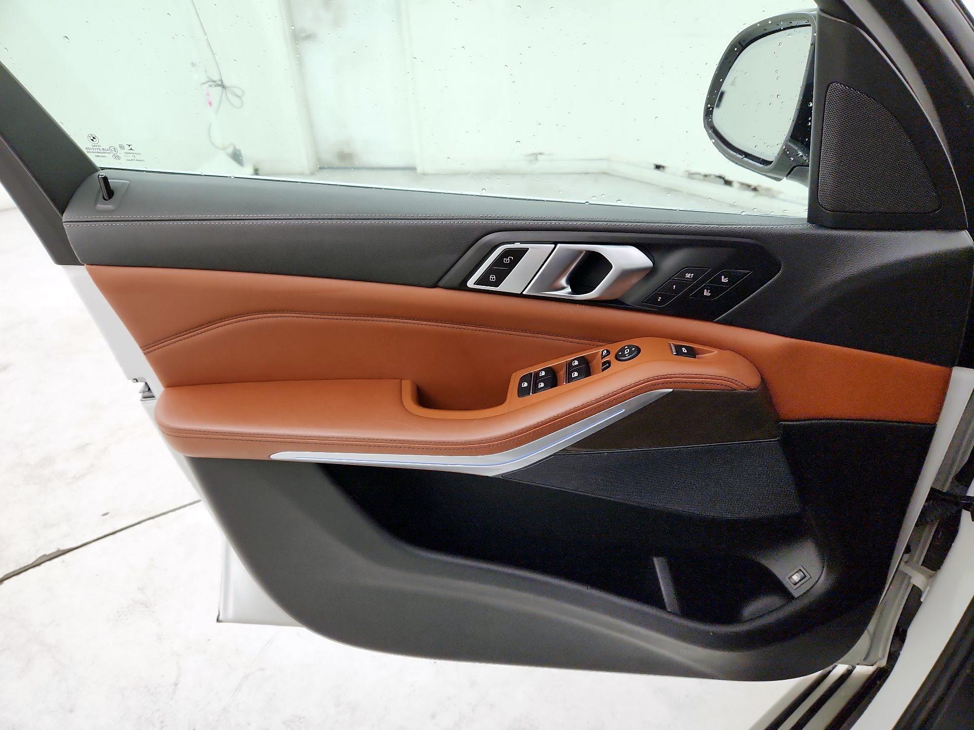 Thumbnail: 2022 BMW X5 - 12