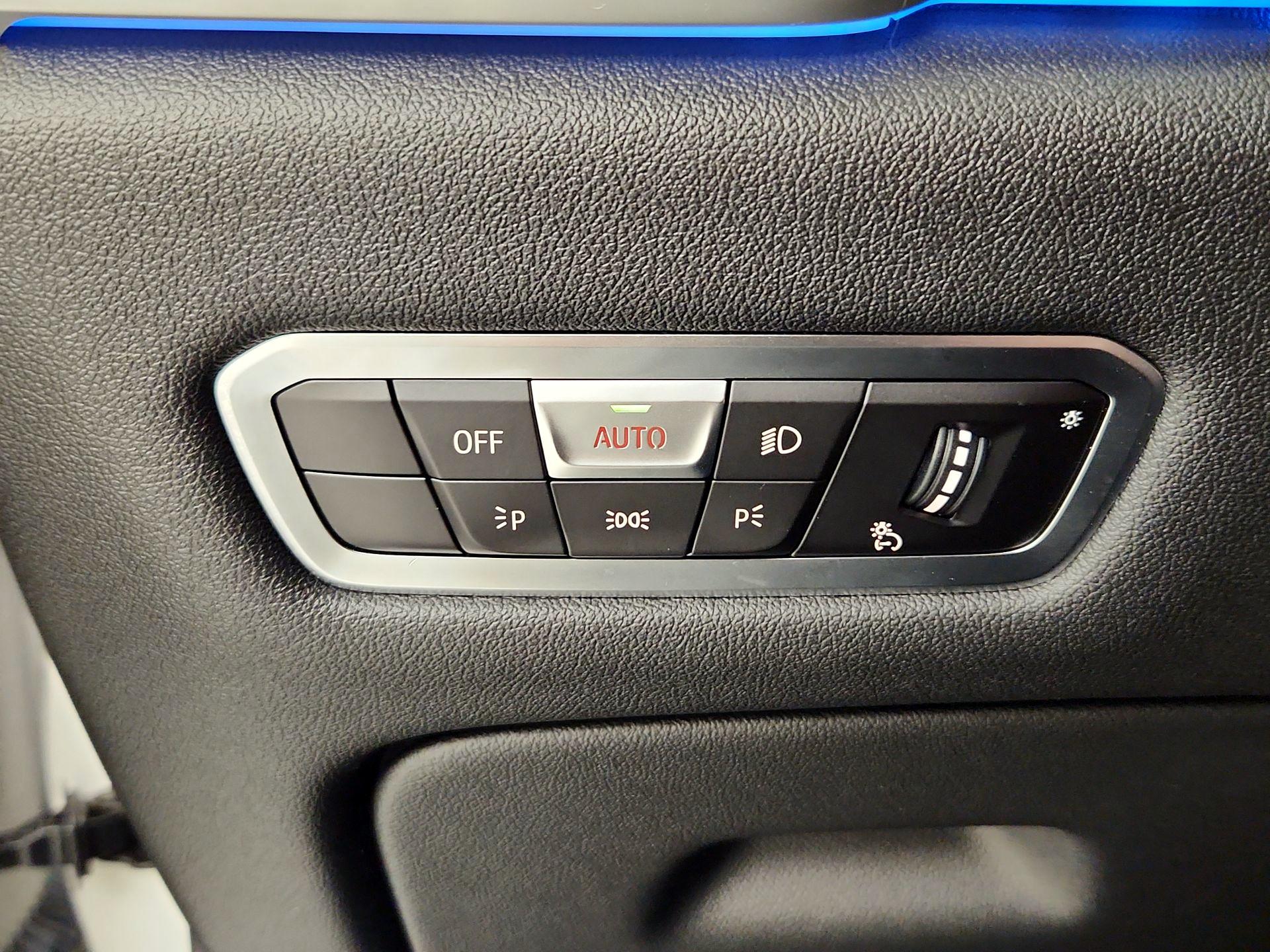 Thumbnail: 2022 BMW X5 - 13