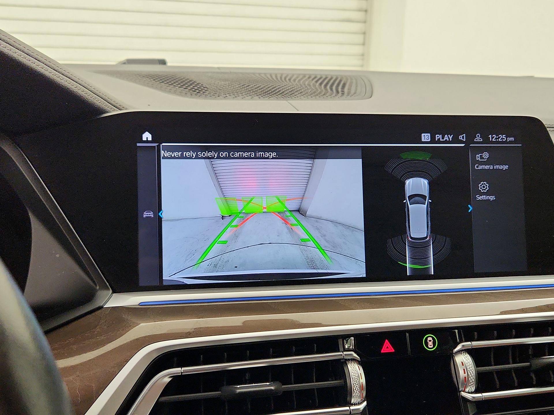 Thumbnail: 2022 BMW X5 - 15