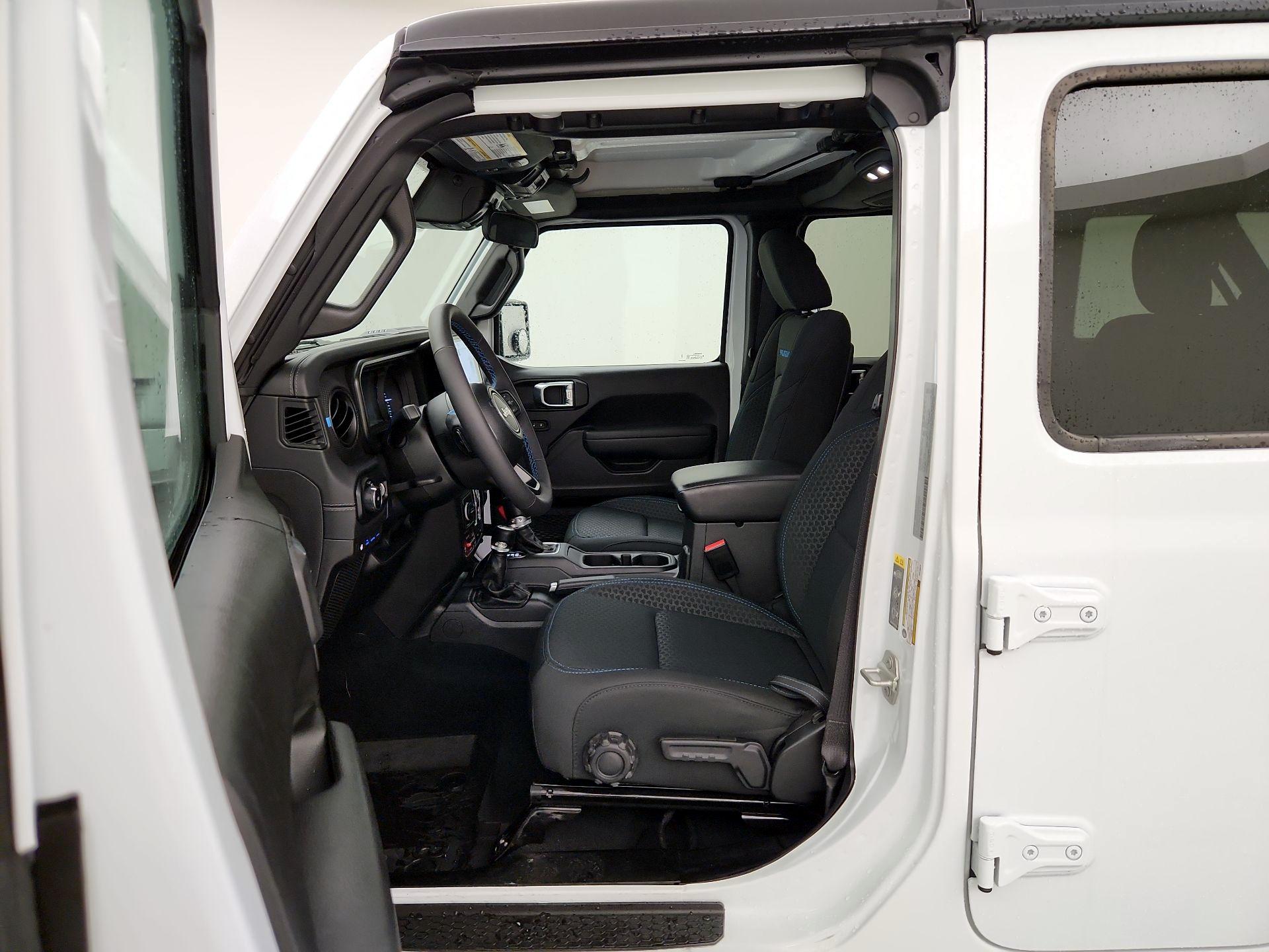 Thumbnail: 2024 Jeep Wrangler - 11