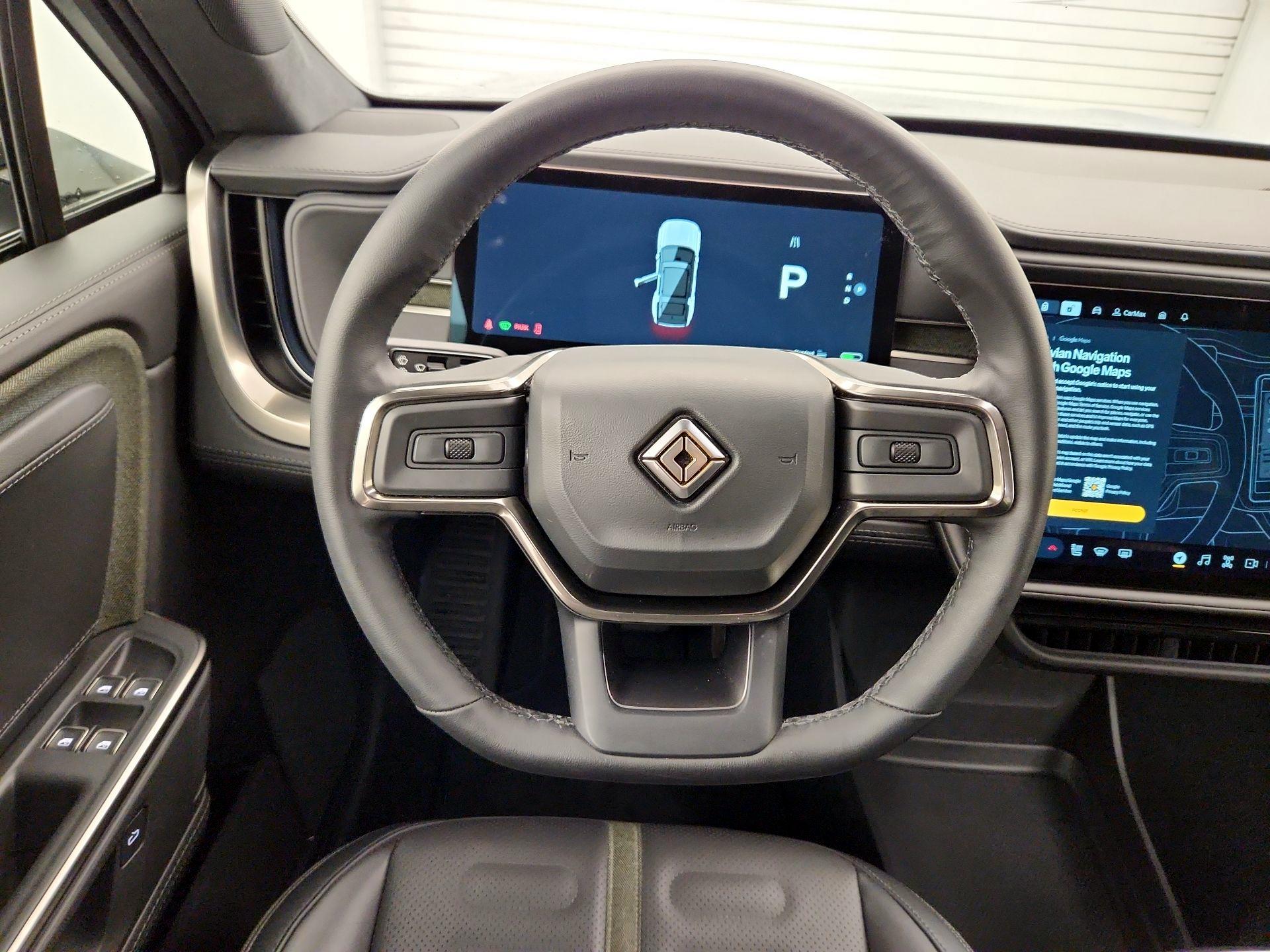 Thumbnail: 2025 Rivian R1S - 10