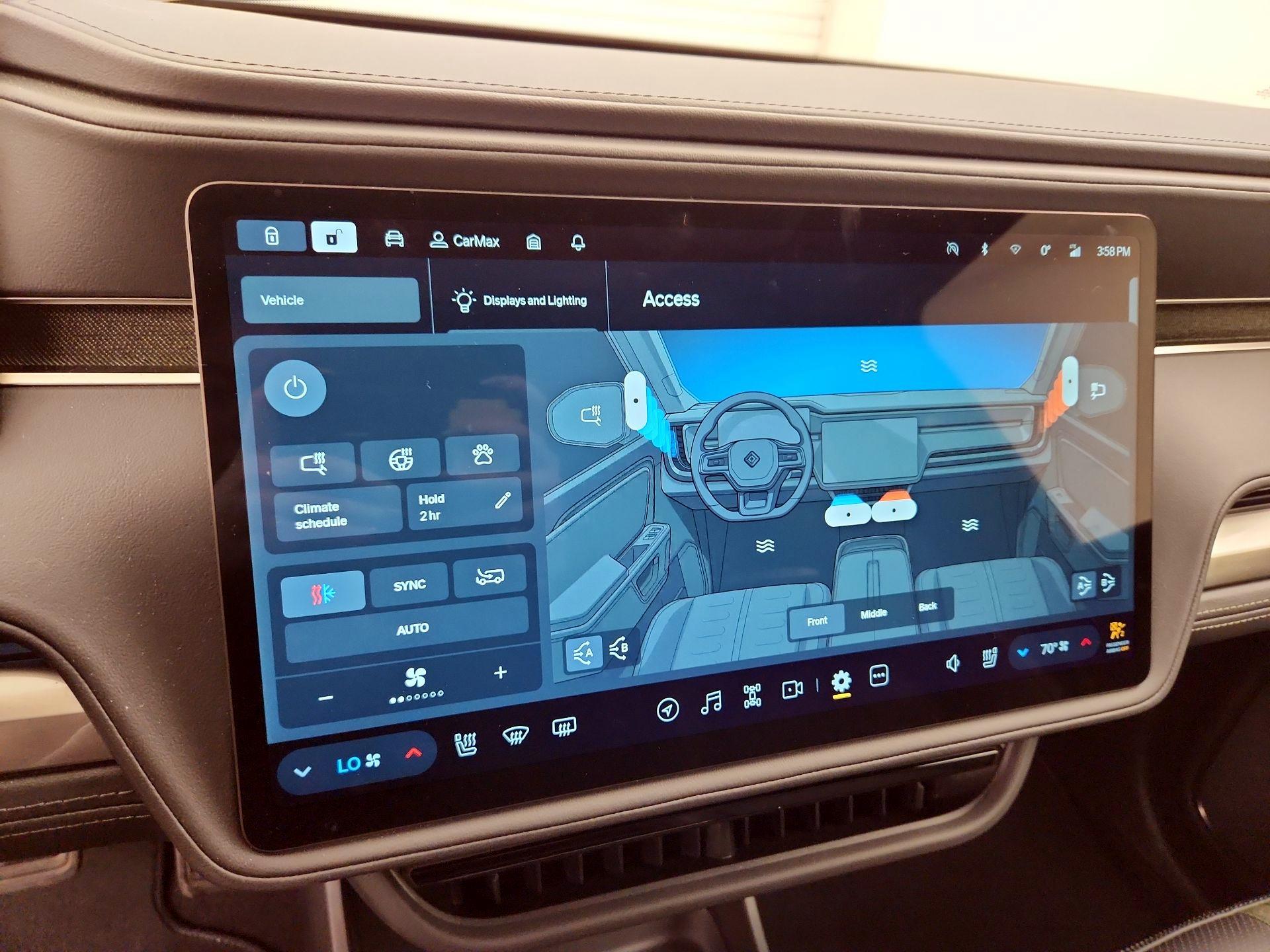 Thumbnail: 2025 Rivian R1S - 16