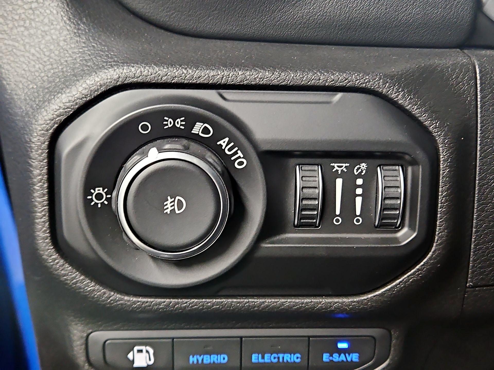 Thumbnail: 2021 Jeep Wrangler - 13