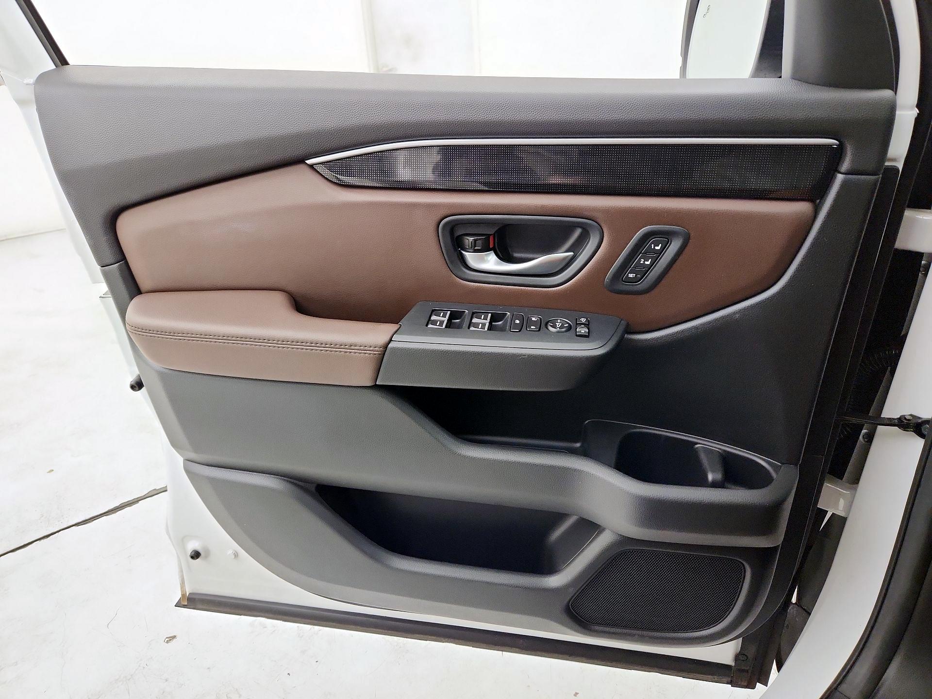 Thumbnail: 2025 Honda Pilot - 12