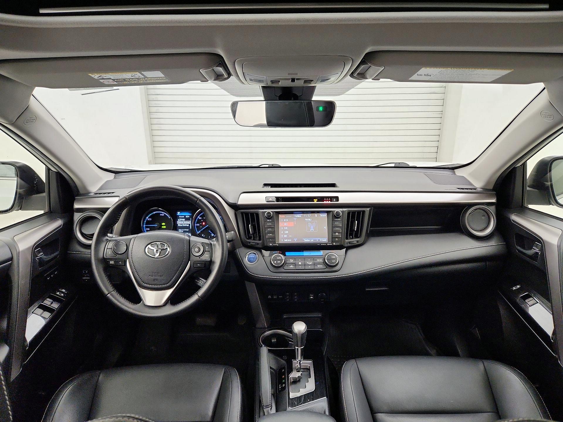 Thumbnail: 2017 Toyota RAV4 - 9