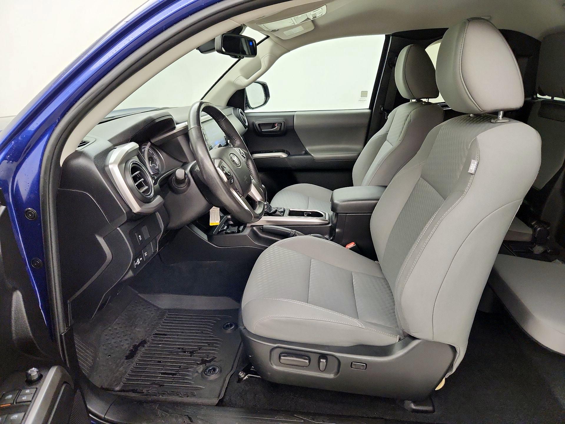 Thumbnail: 2022 Toyota Tacoma - 11