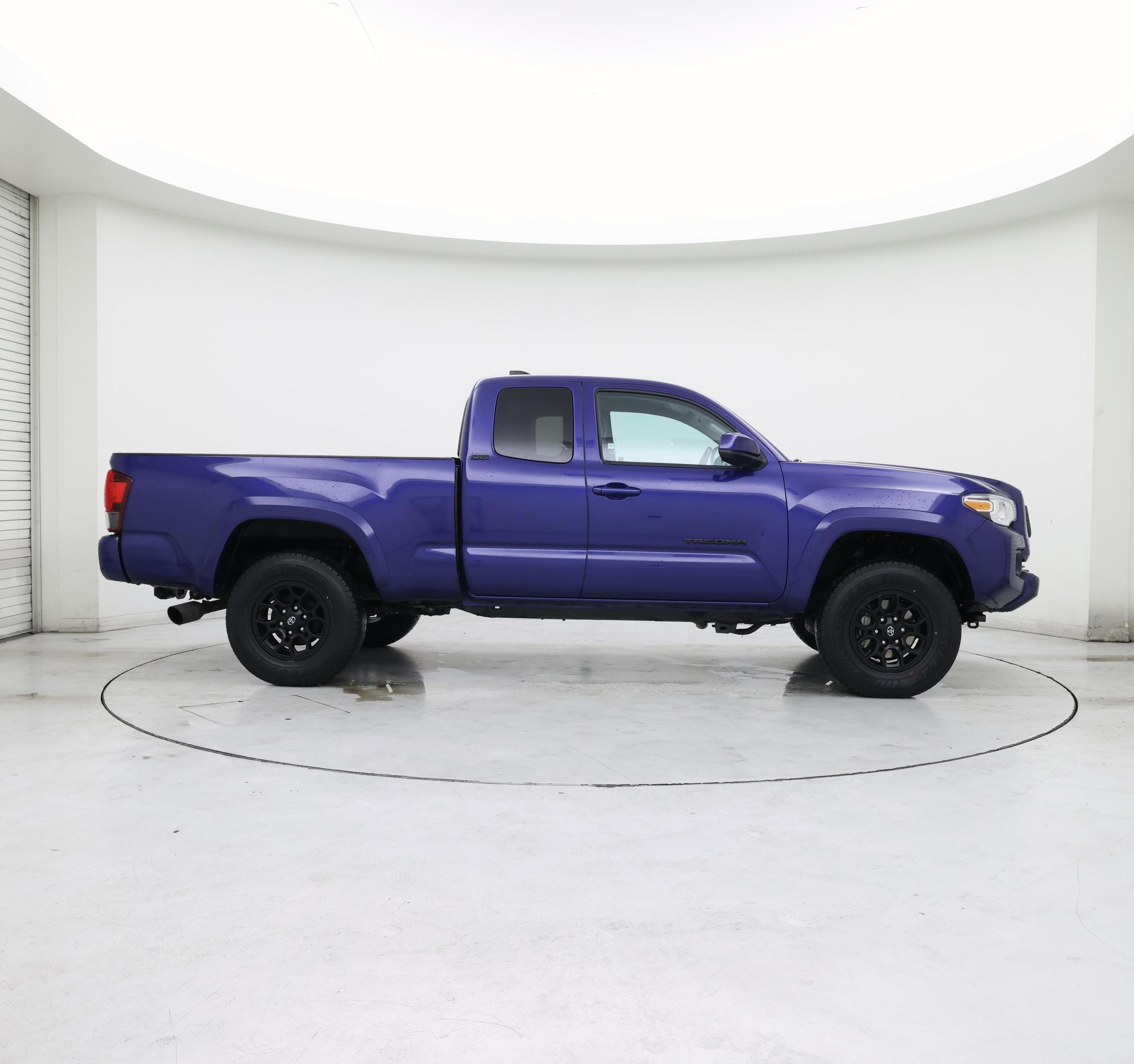 Thumbnail: 2022 Toyota Tacoma - 7