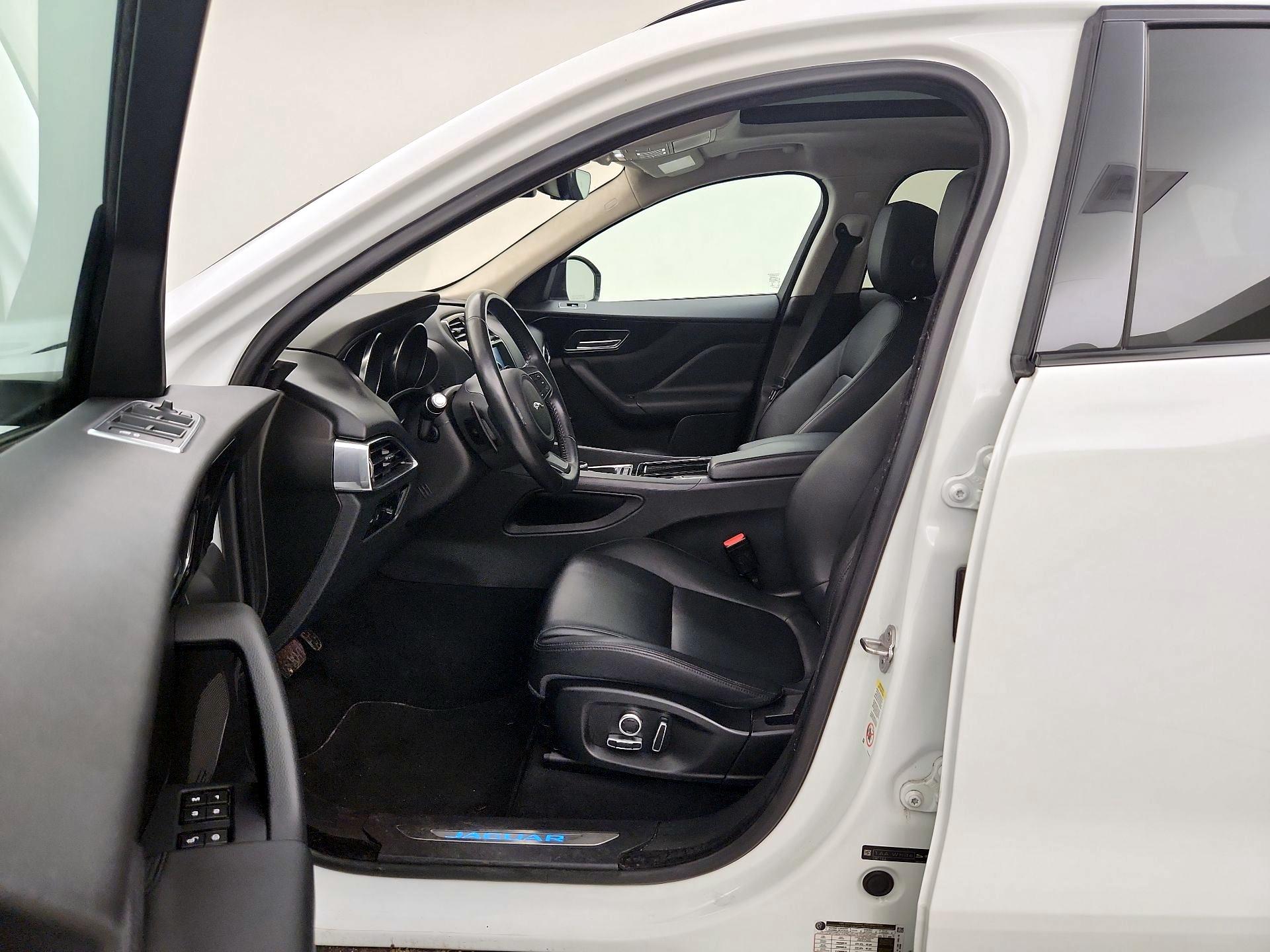 Thumbnail: 2020 Jaguar F-Pace - 11