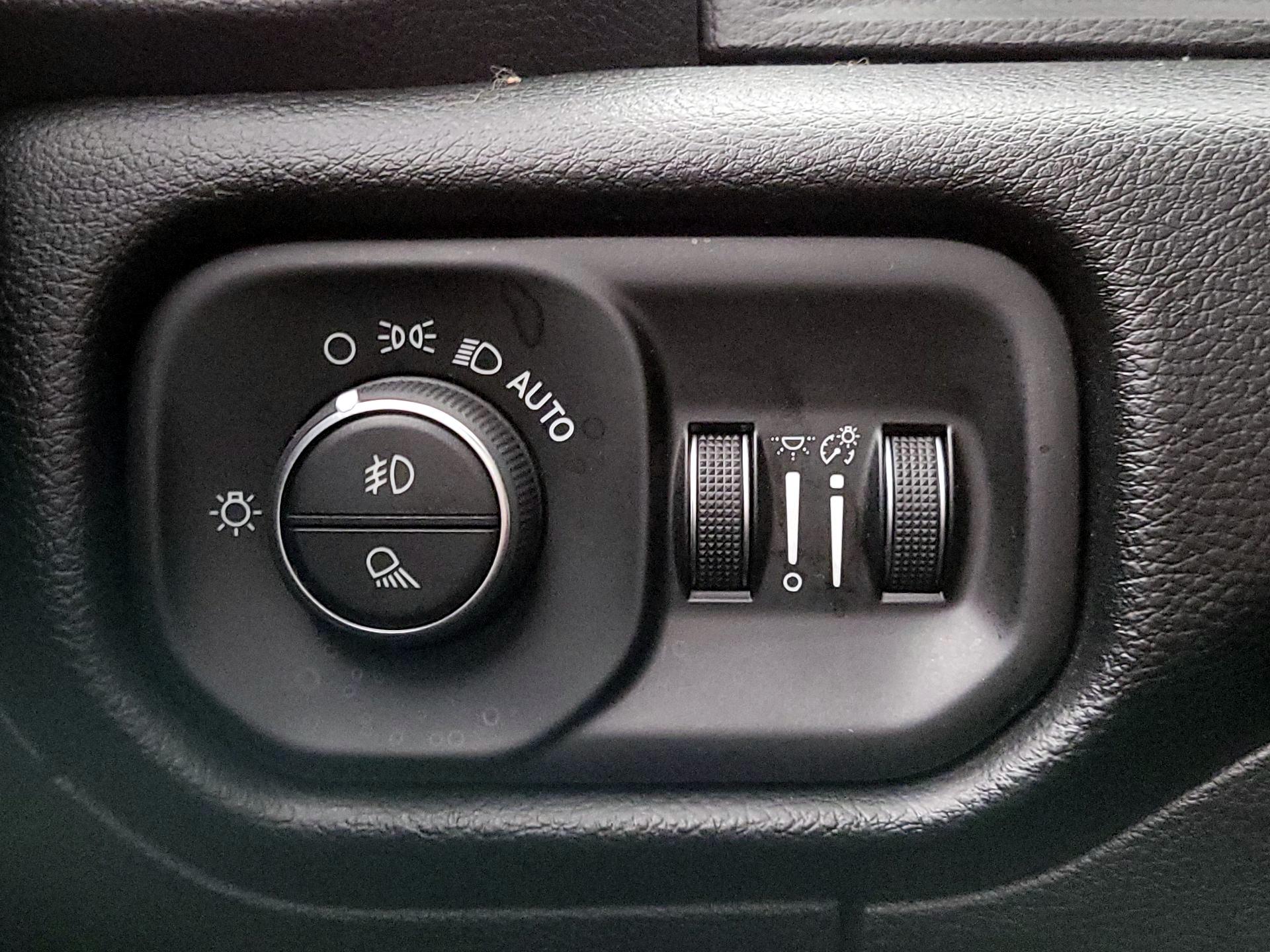 Thumbnail: 2020 RAM 1500 - 13