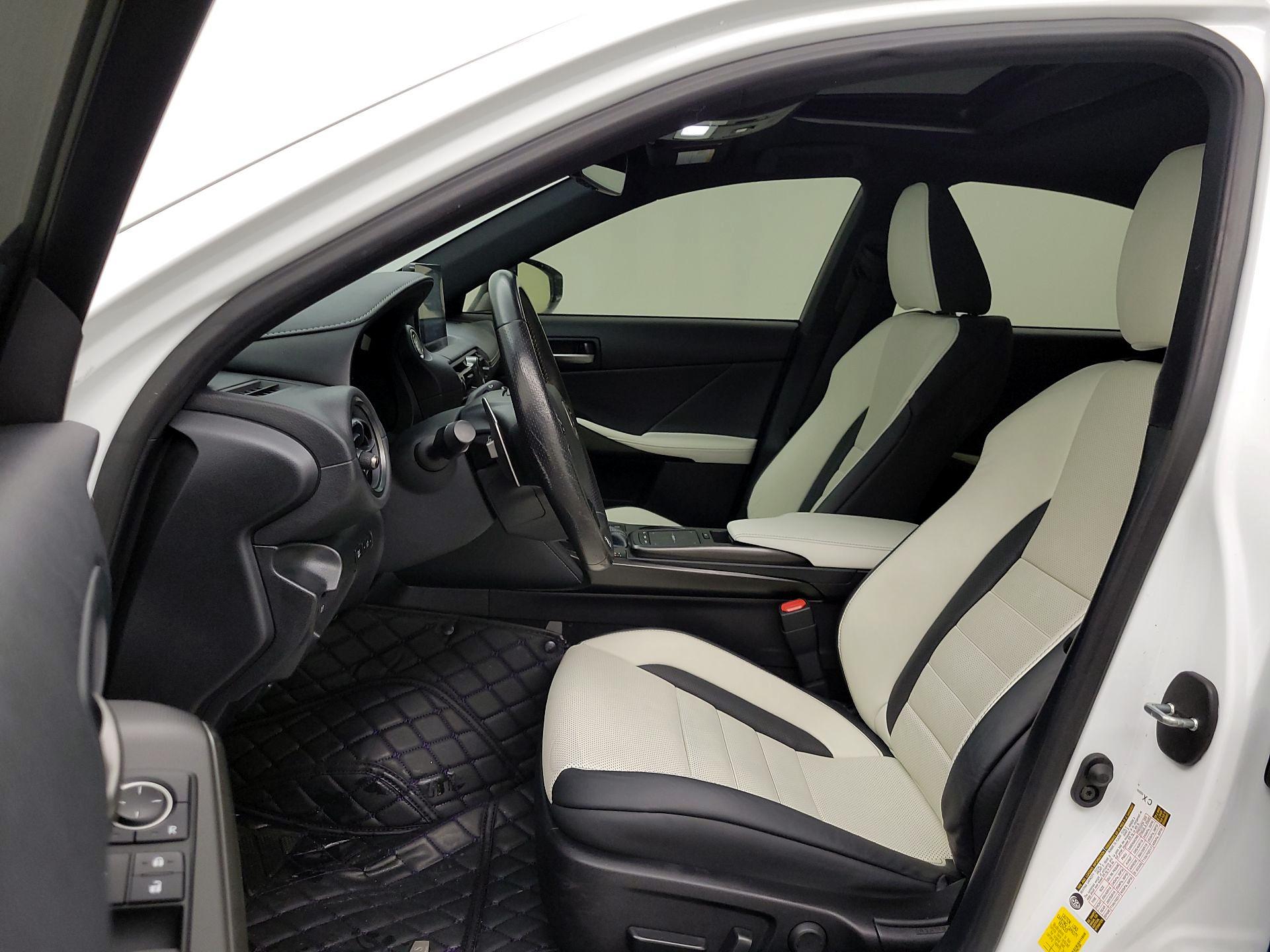 Thumbnail: 2023 Lexus IS - 11