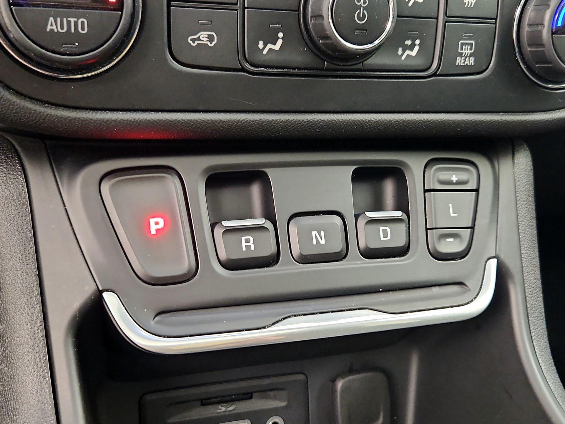 Thumbnail: 2021 GMC Terrain - 18