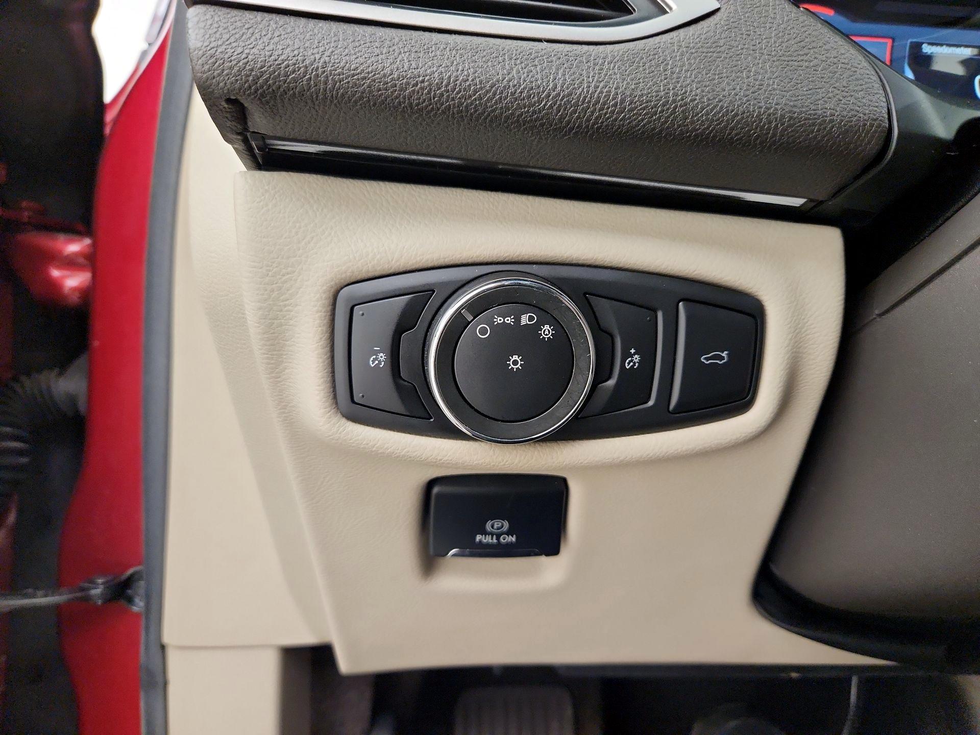 Thumbnail: 2017 Lincoln MKZ - 13