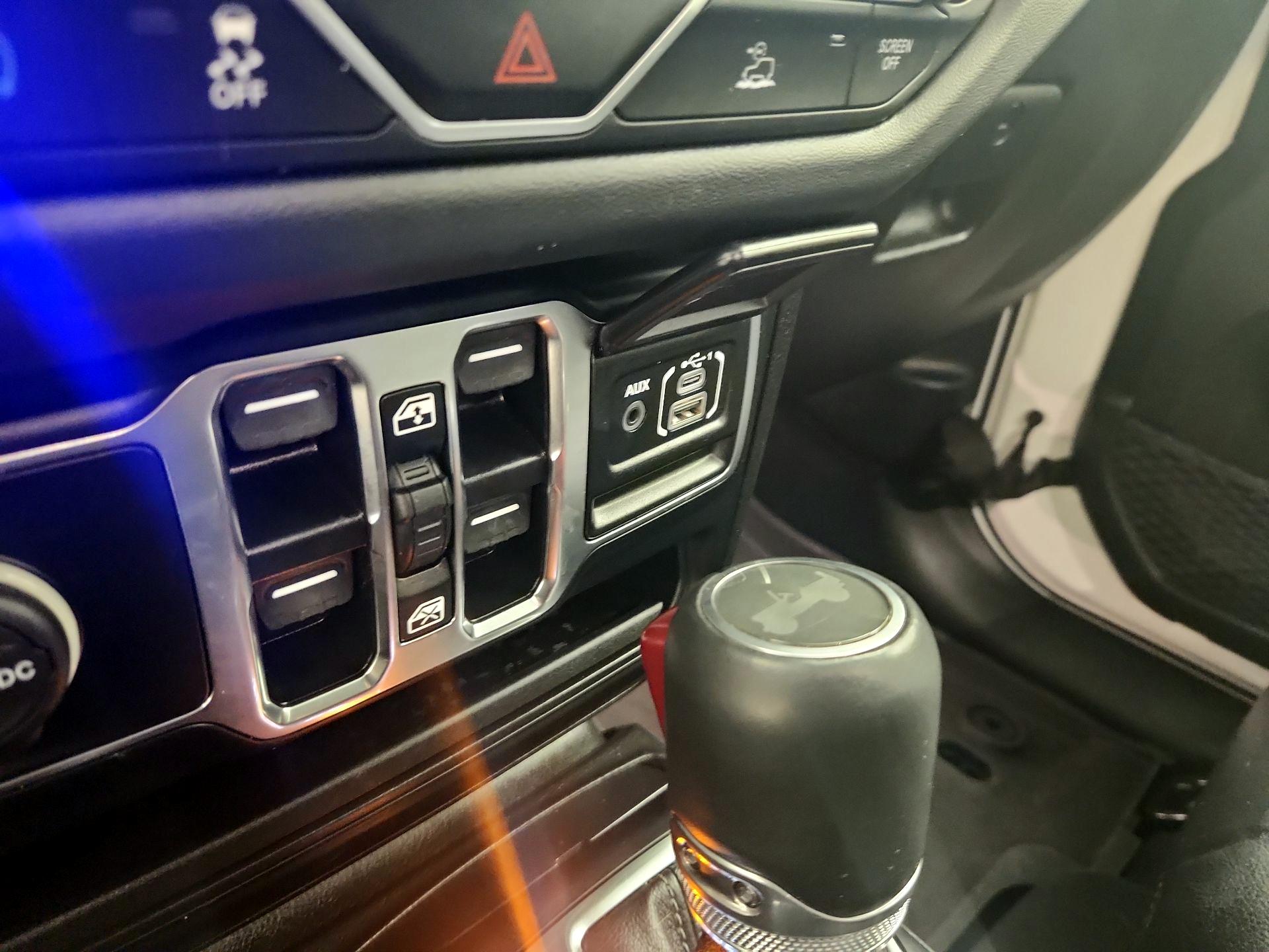 Thumbnail: 2024 Jeep Wrangler - 19