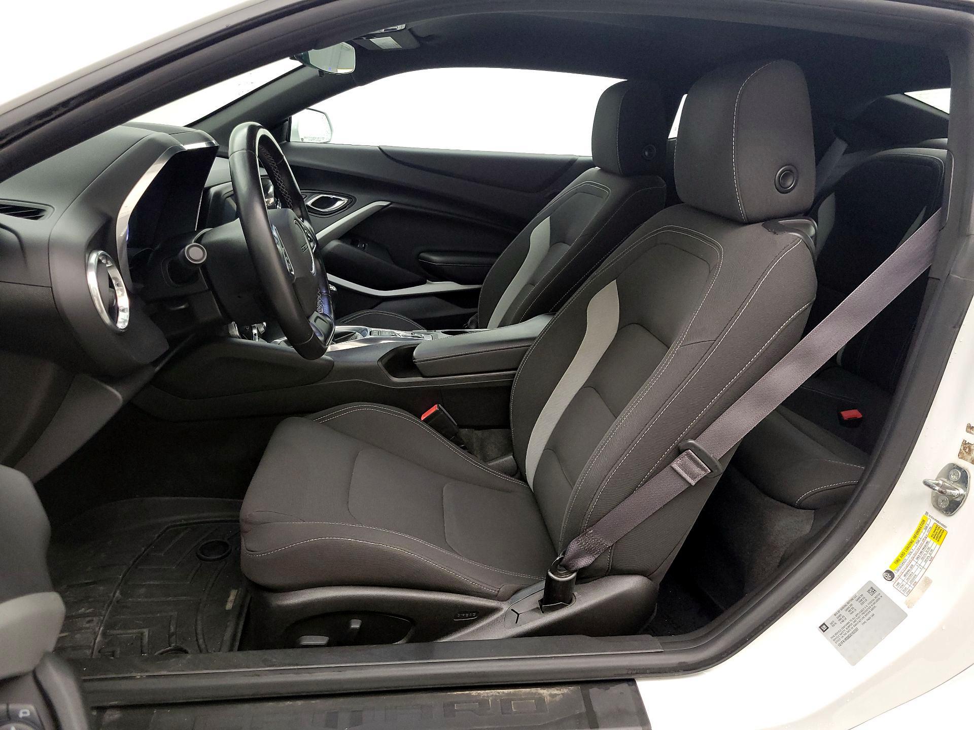 Thumbnail: 2016 Chevrolet Camaro - 11