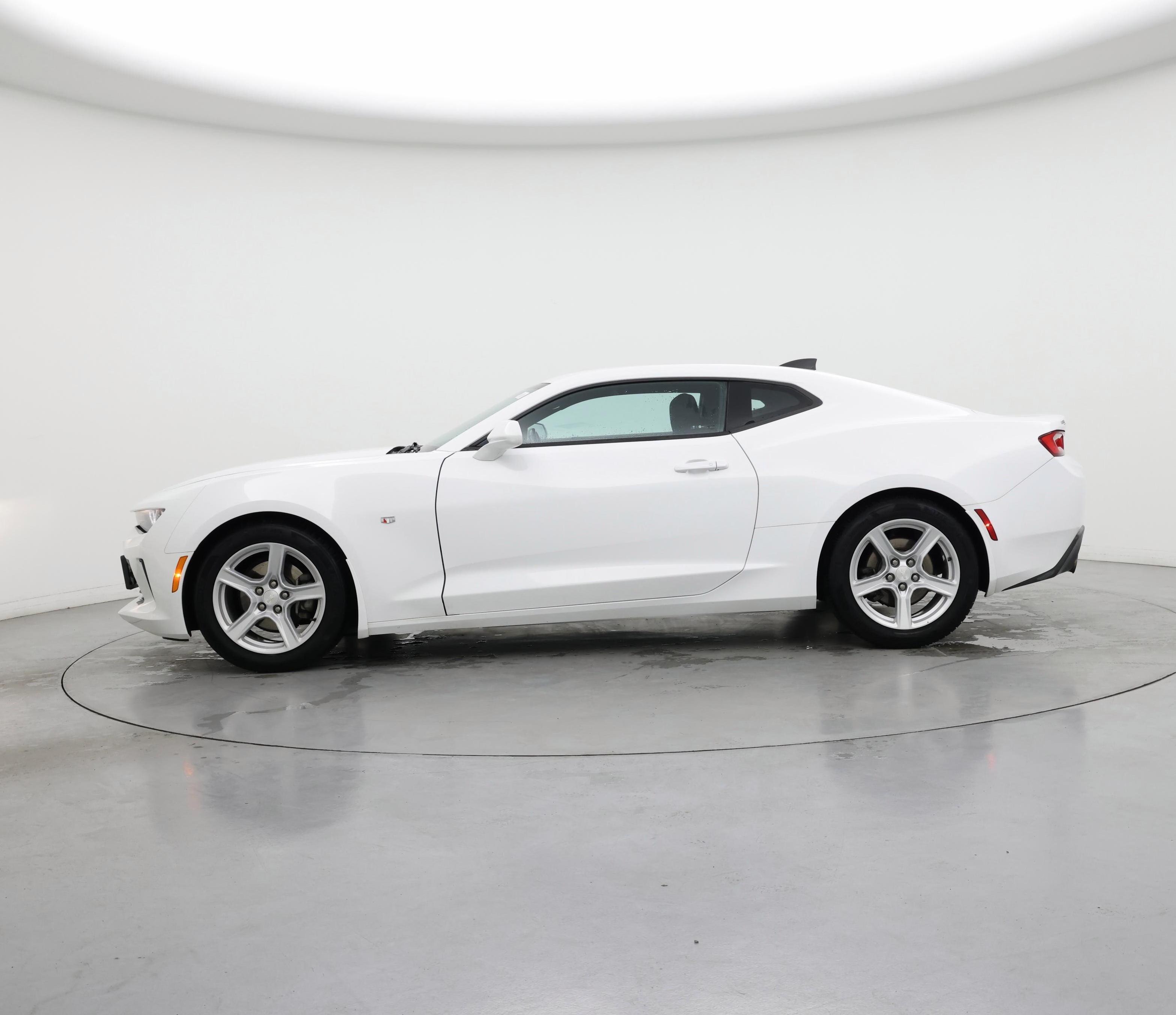 Thumbnail: 2016 Chevrolet Camaro - 3