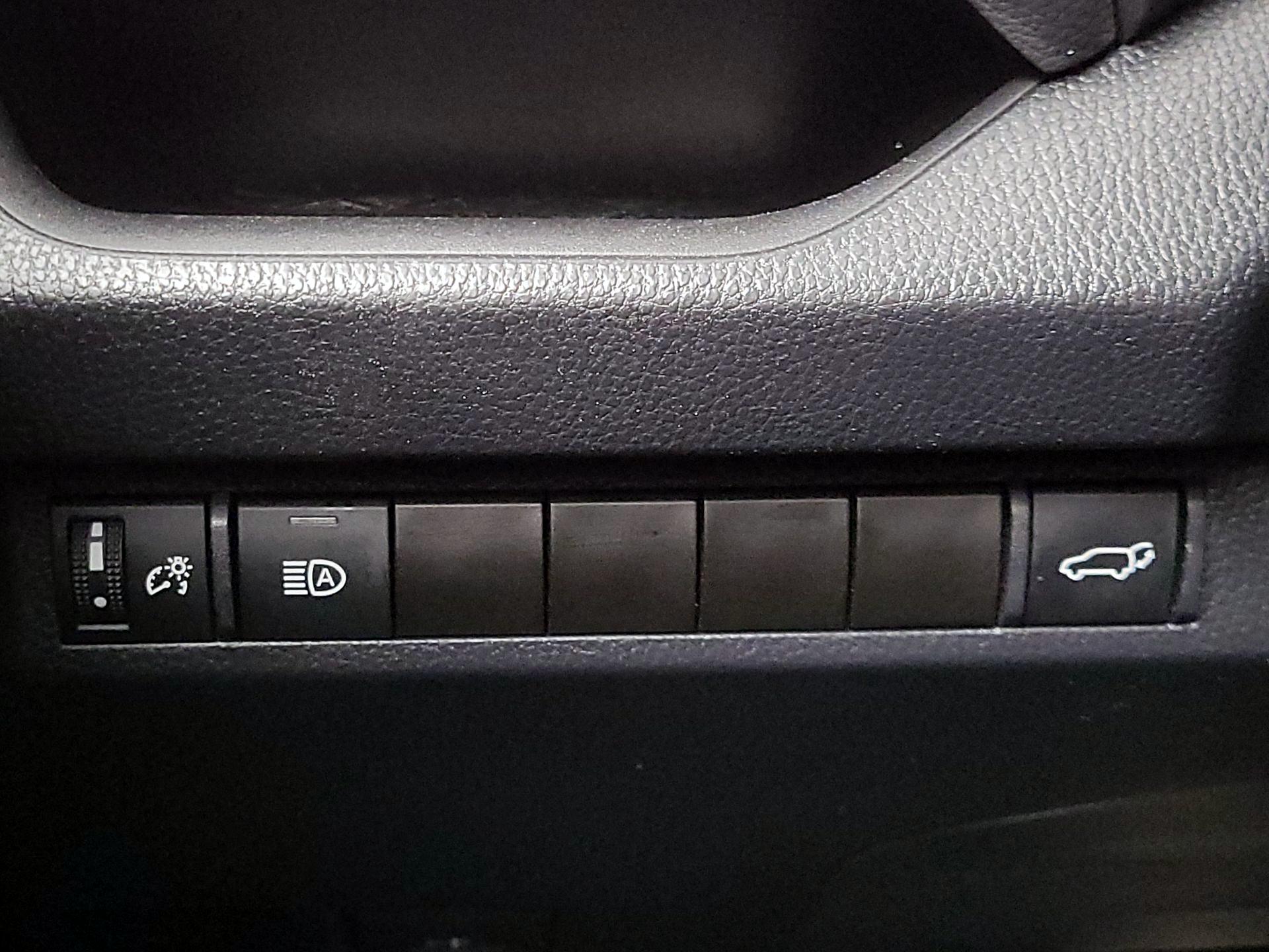 Thumbnail: 2023 Toyota RAV4 - 13