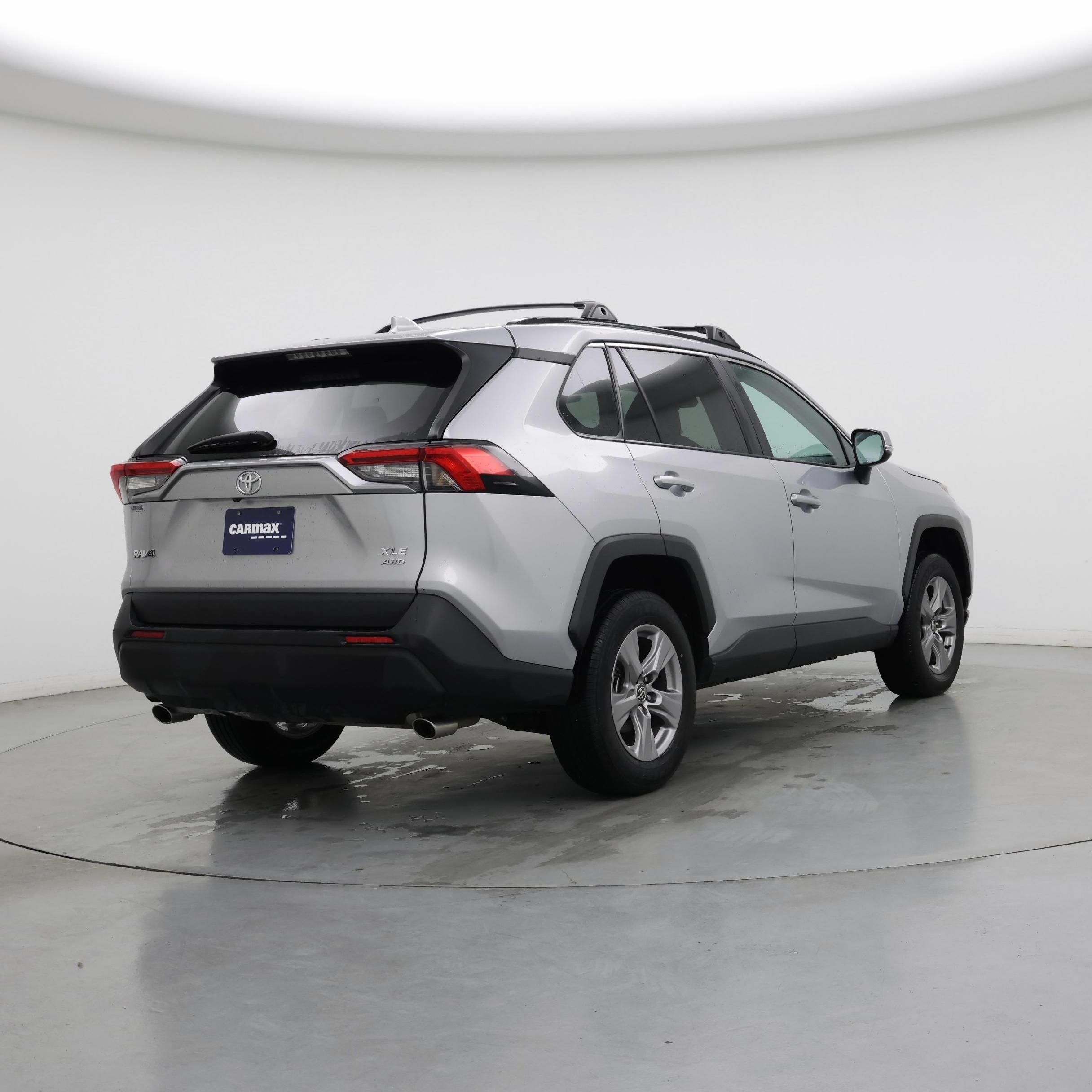 Thumbnail: 2023 Toyota RAV4 - 8